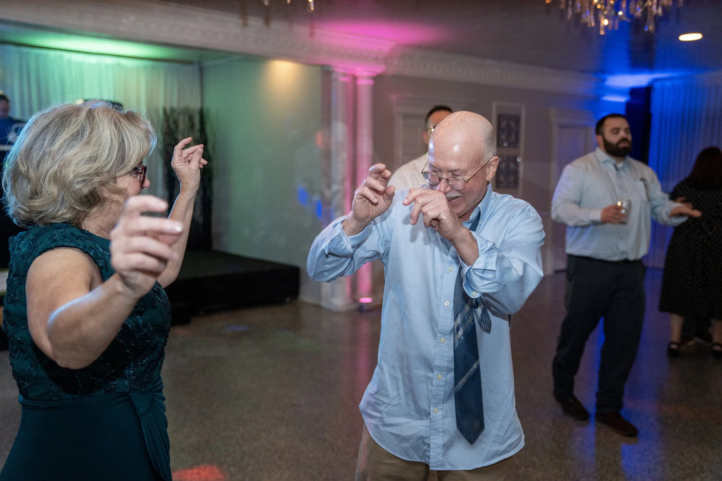 fellows-wedding-woodhaven-country-club-louisville-shelby-marie-photography-328.jpg