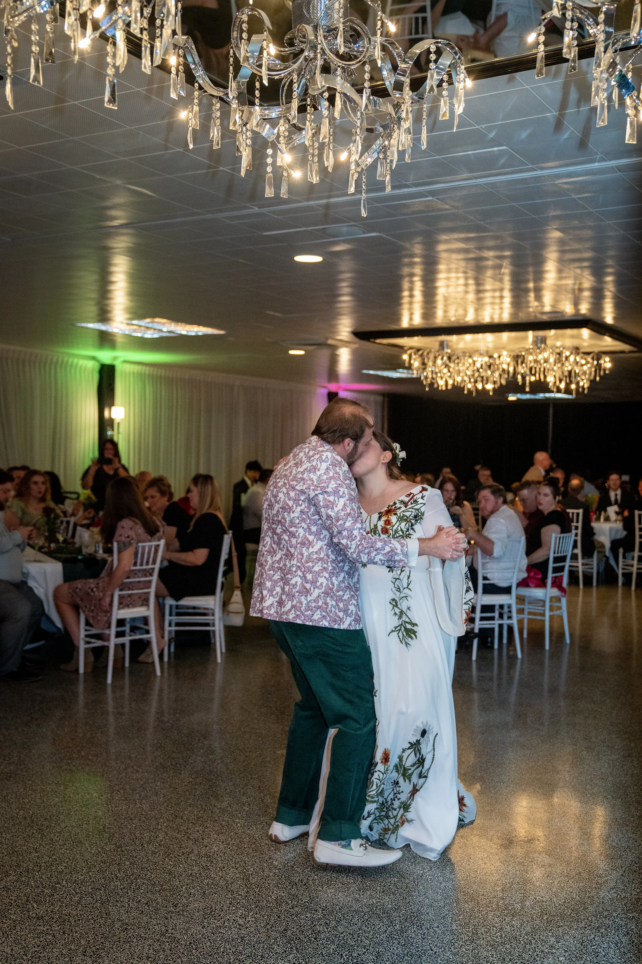 fellows-wedding-woodhaven-country-club-louisville-shelby-marie-photography-221.jpg