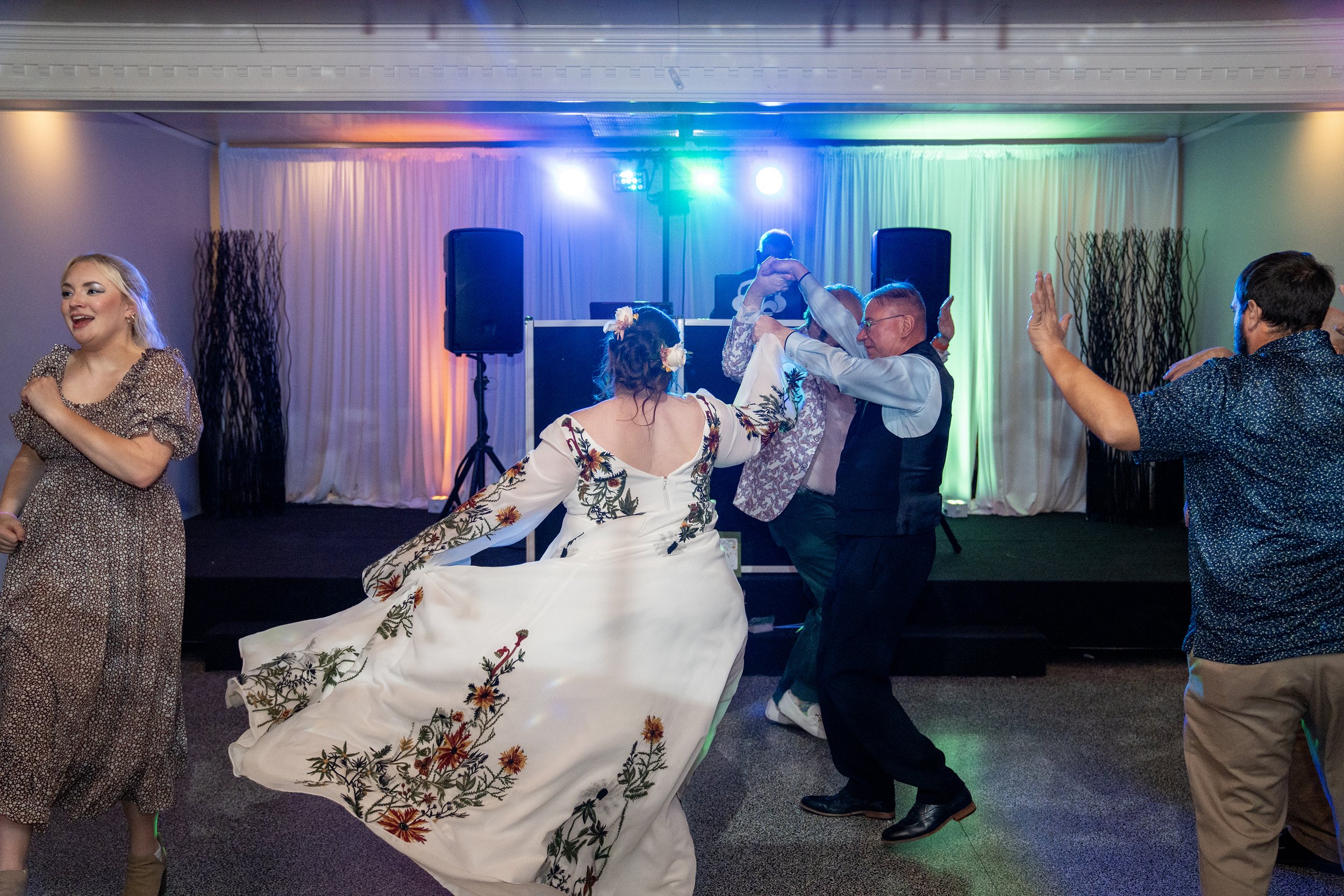 fellows-wedding-woodhaven-country-club-louisville-shelby-marie-photography-355.jpg