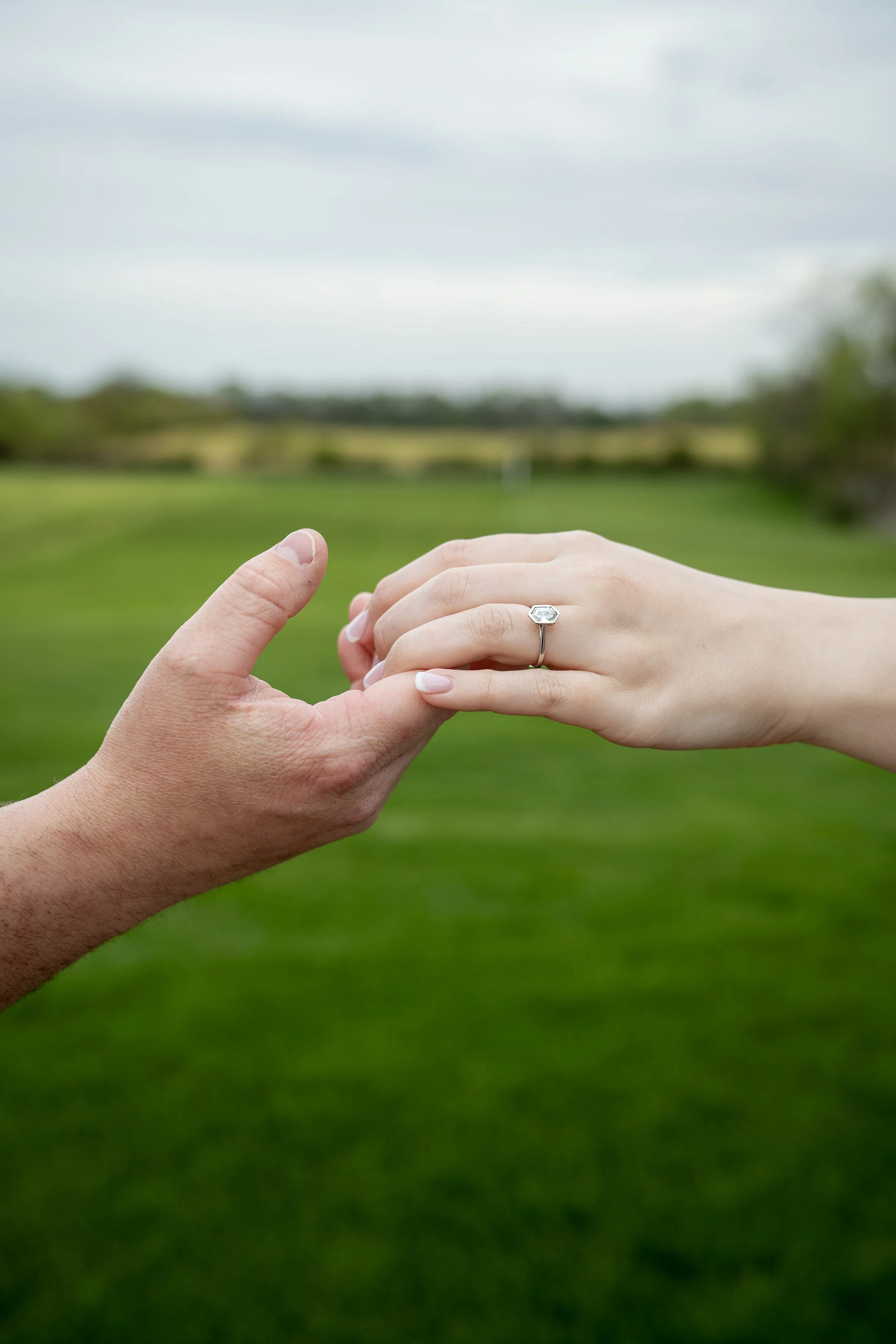 gillian-and-stephen-engagement-white-barn-venue-madison-indiana-shelby-marie-photography-10.jpg