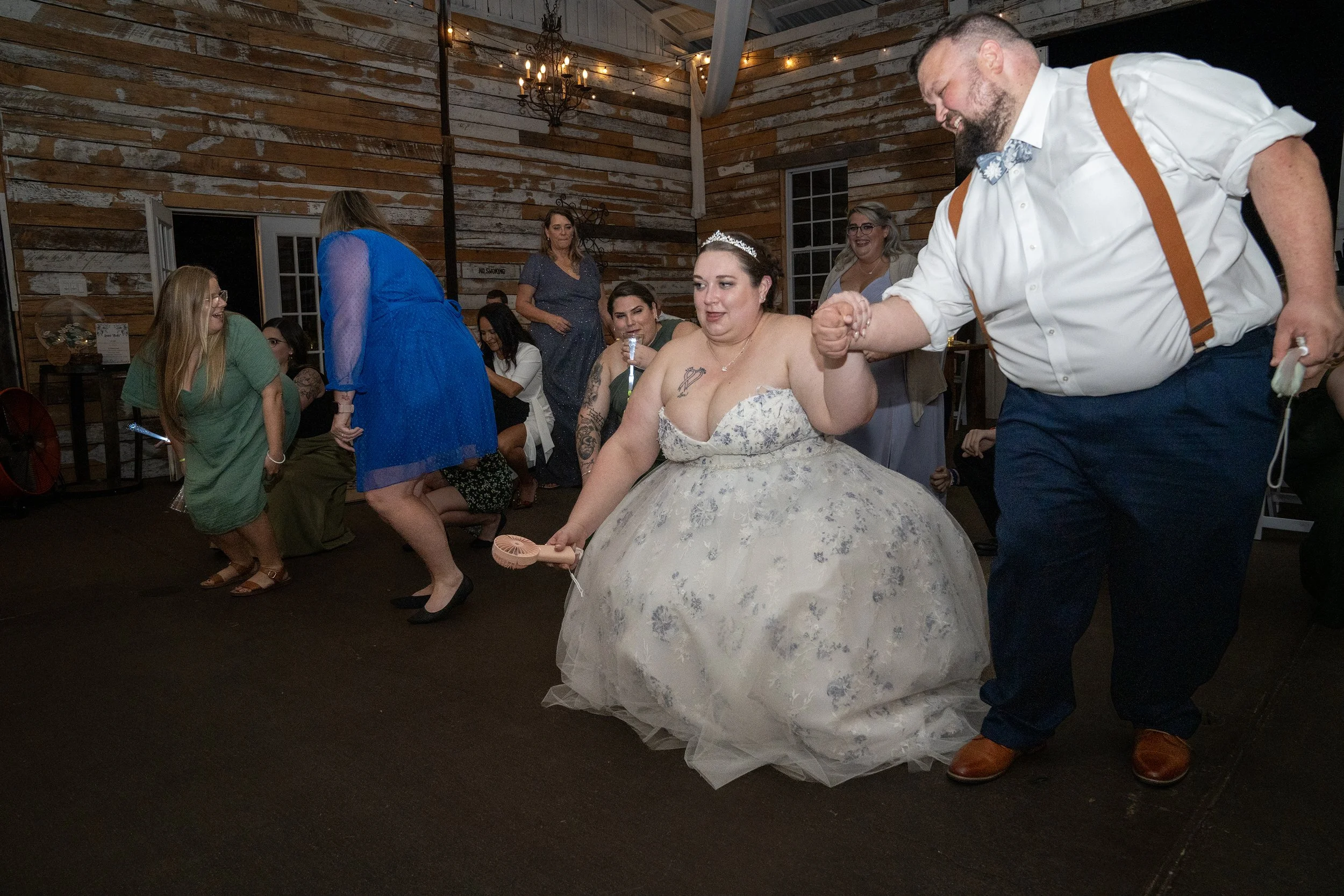 paul-brittney-bray-wedding-avonley-homestead-shelbyville-ky-shelby-marie-photography-435.jpg