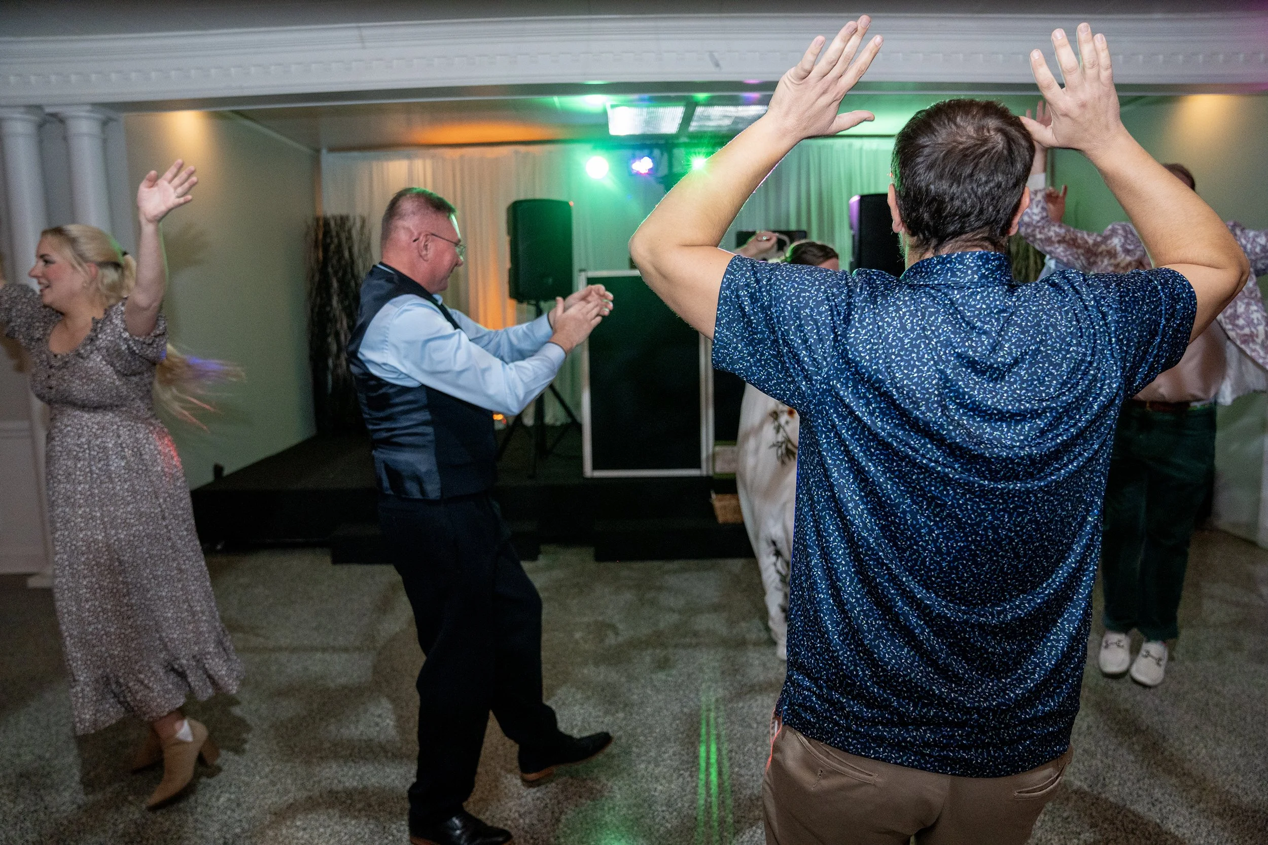 fellows-wedding-woodhaven-country-club-louisville-shelby-marie-photography-357.jpg