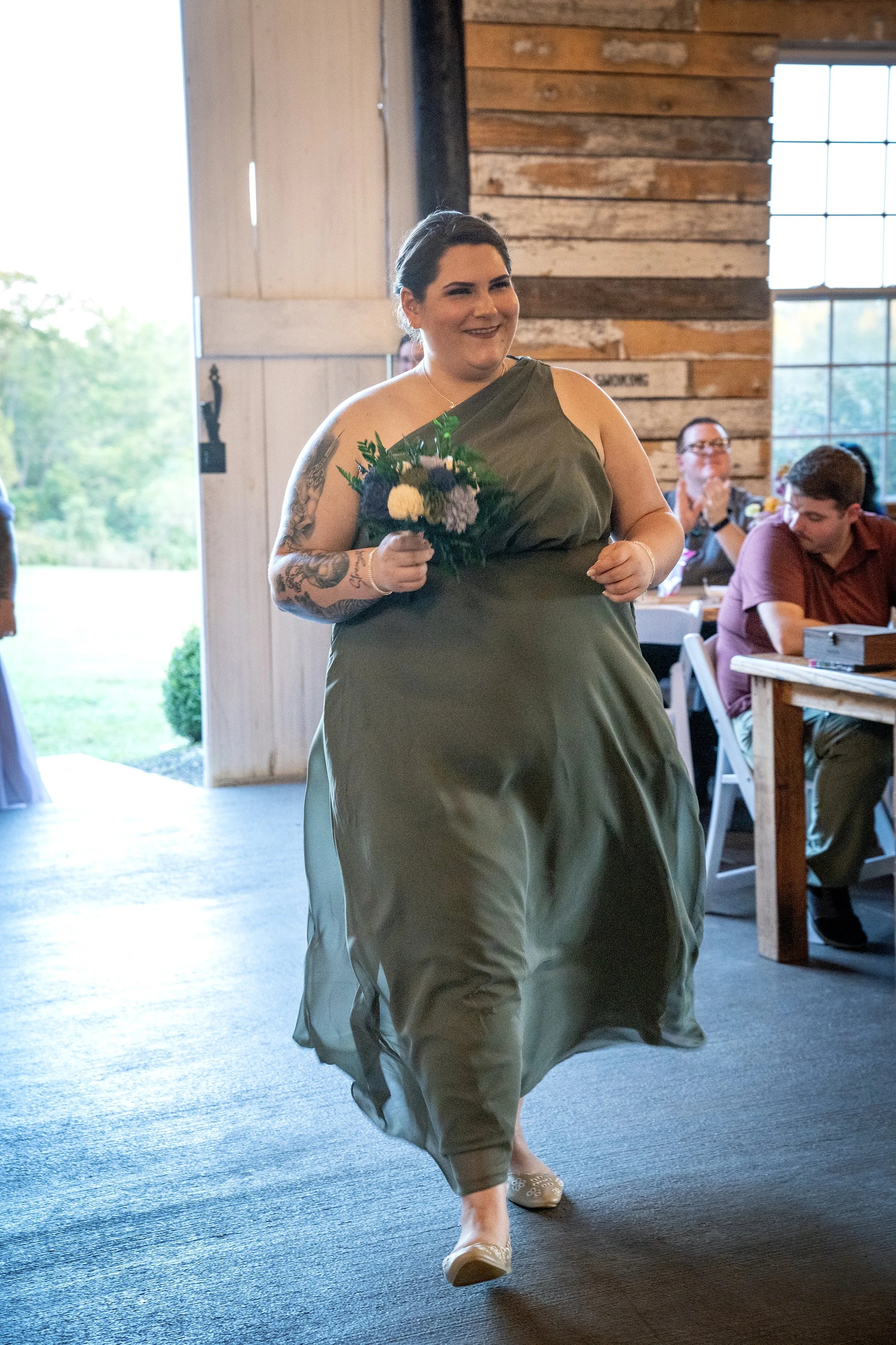 paul-brittney-bray-wedding-avonley-homestead-shelbyville-ky-shelby-marie-photography-304.jpg