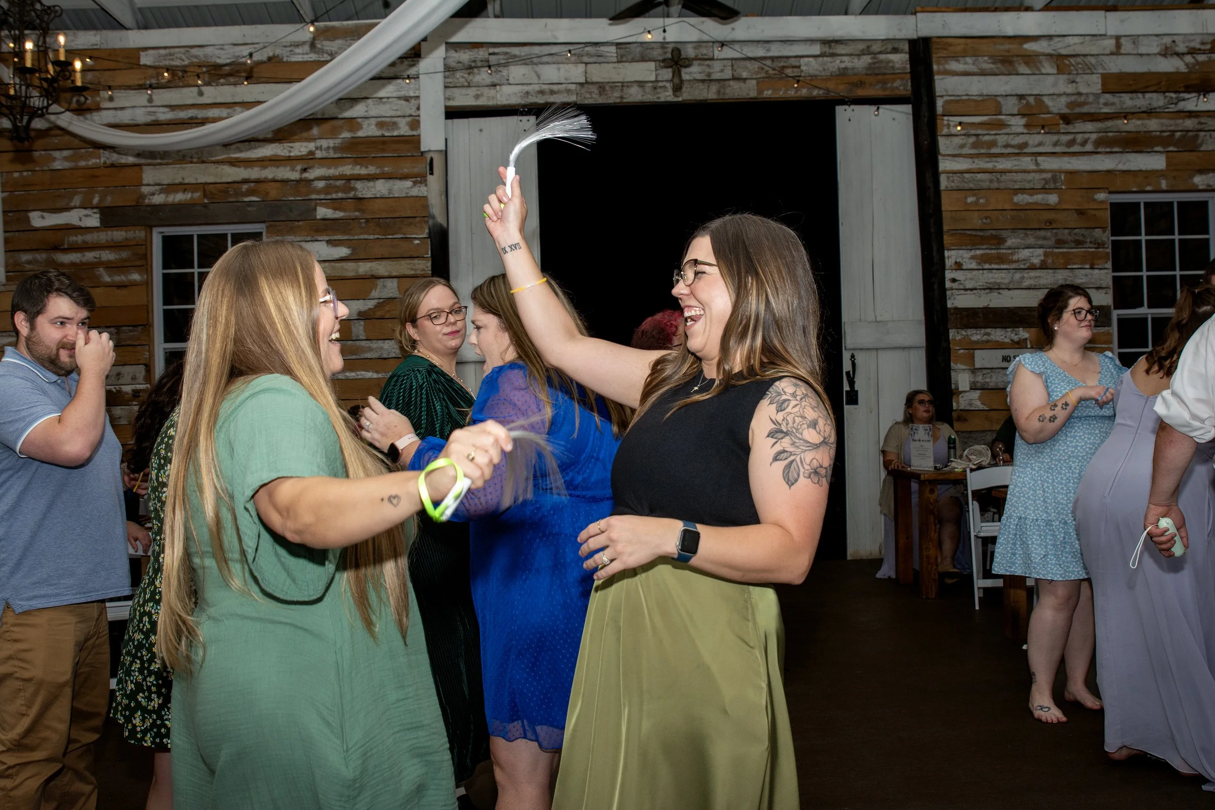 paul-brittney-bray-wedding-avonley-homestead-shelbyville-ky-shelby-marie-photography-444.jpg