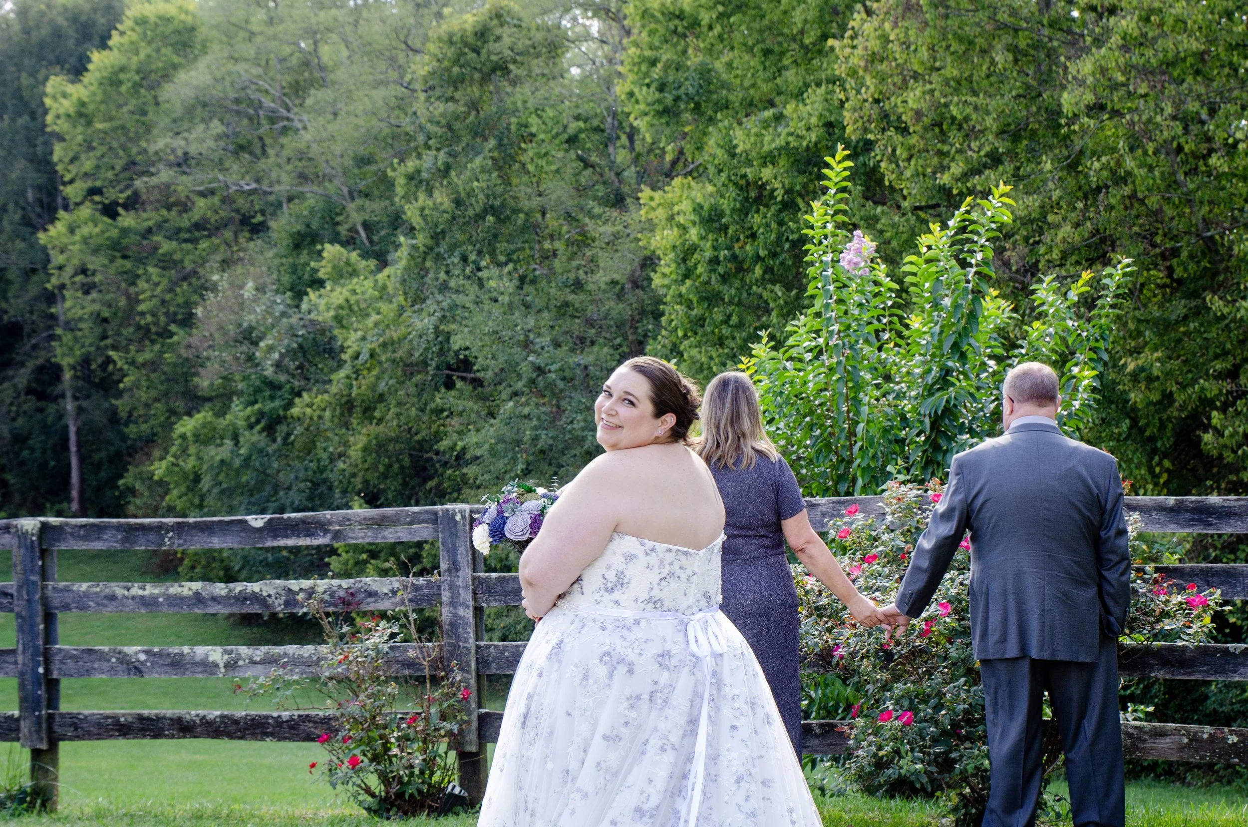 paul-brittney-bray-wedding-avonley-homestead-shelbyville-ky-shelby-marie-photography-53.jpg