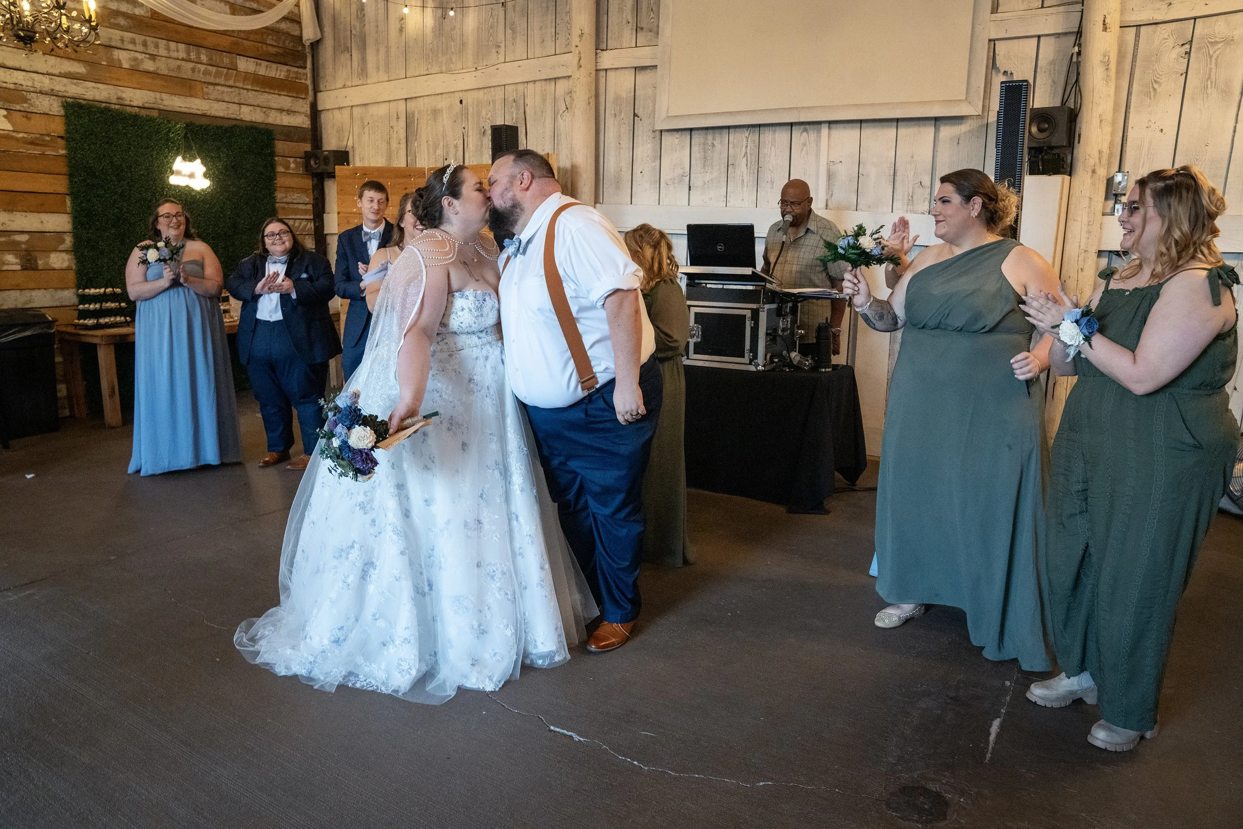 paul-brittney-bray-wedding-avonley-homestead-shelbyville-ky-shelby-marie-photography-314.jpg
