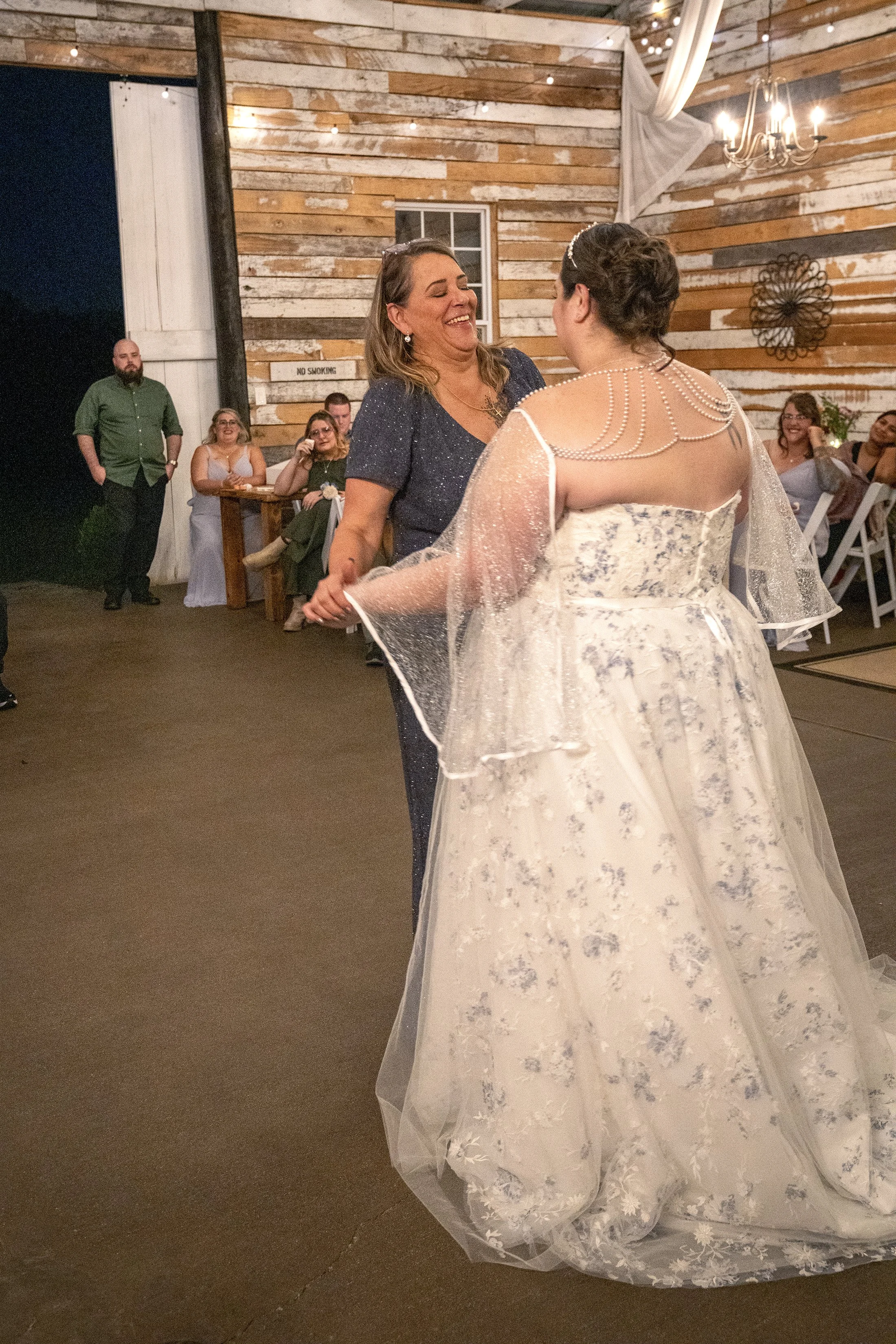 paul-brittney-bray-wedding-avonley-homestead-shelbyville-ky-shelby-marie-photography-371.jpg