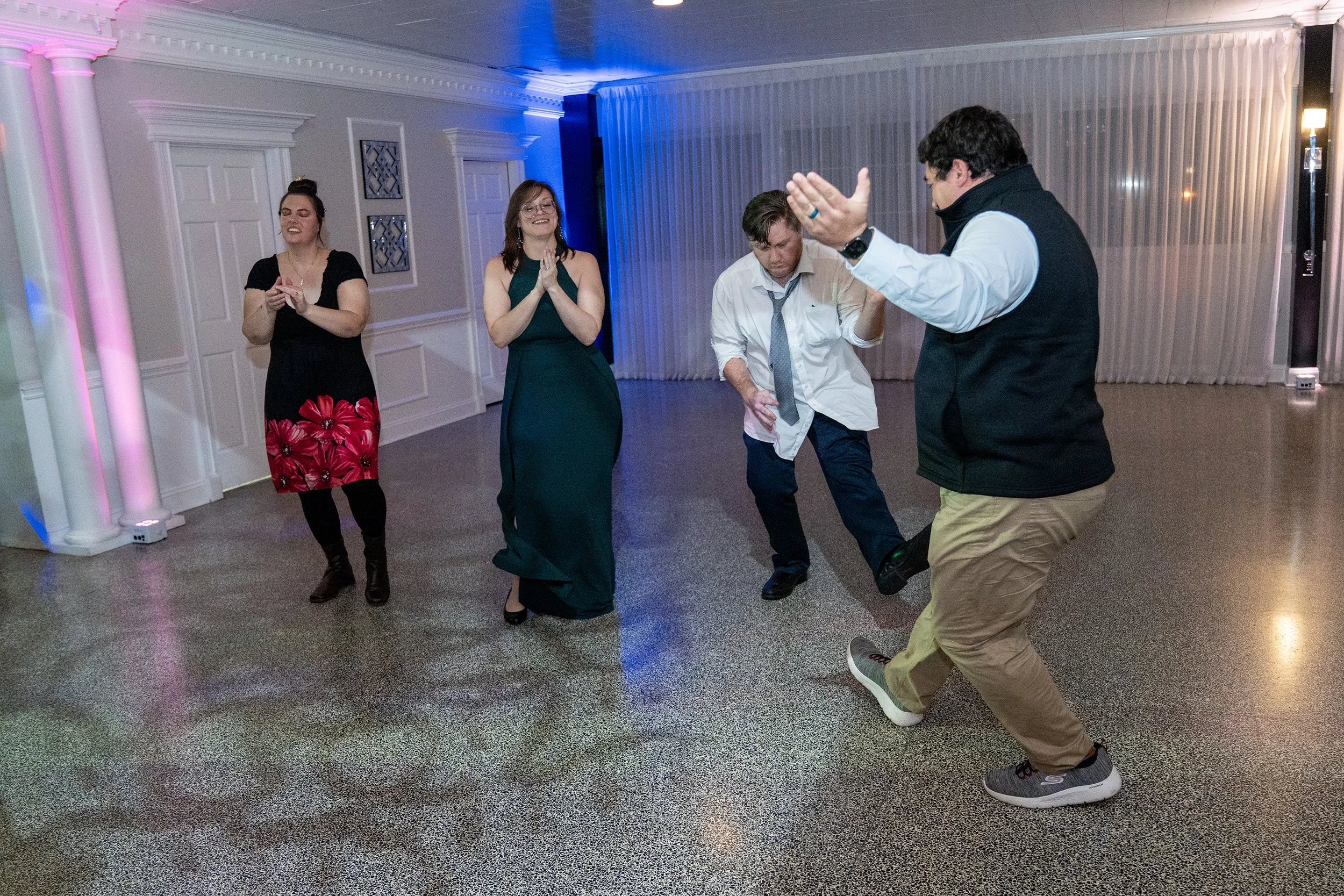 fellows-wedding-woodhaven-country-club-louisville-shelby-marie-photography-356.jpg