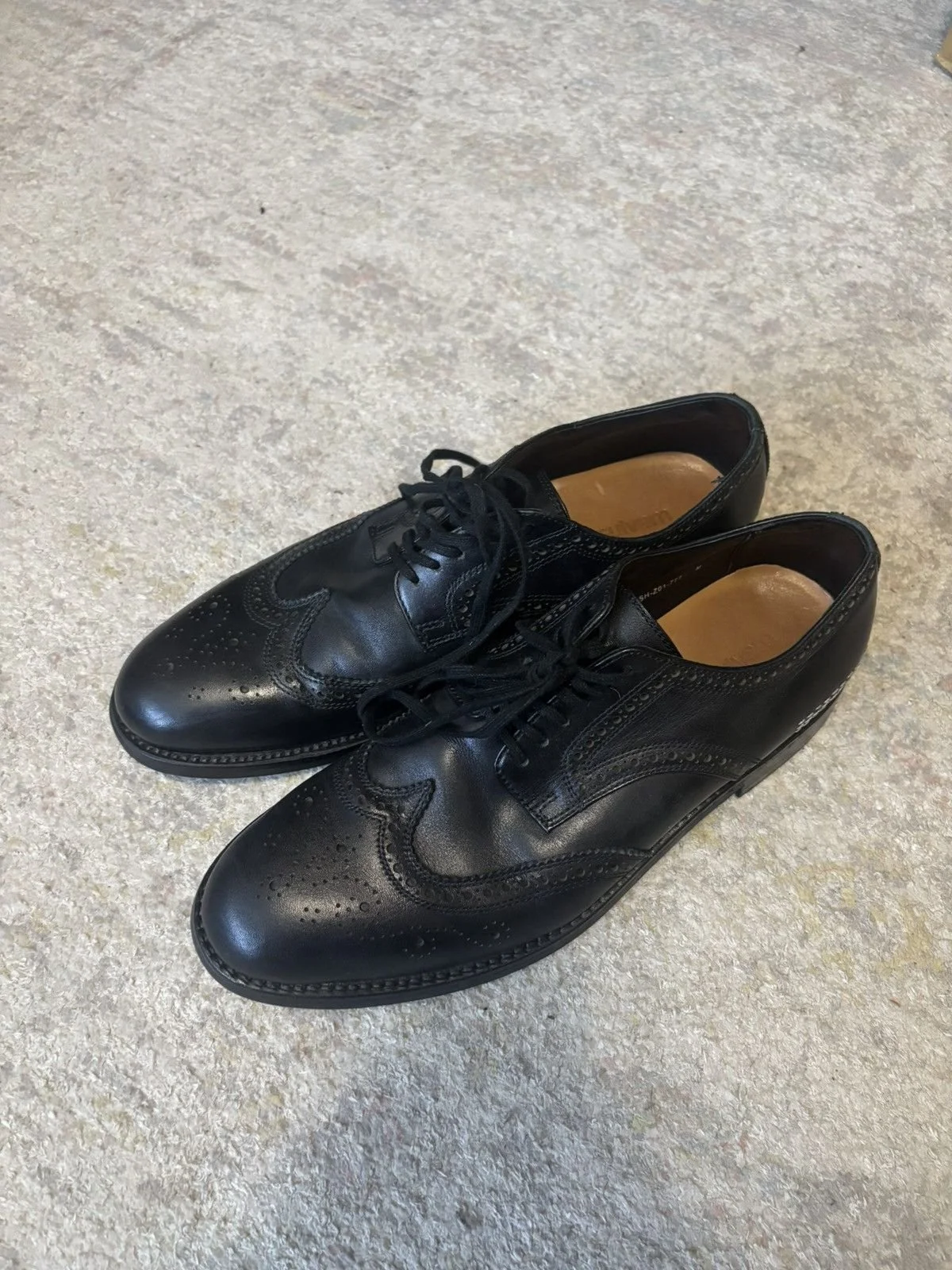 Sulvam   Black Leather Shoes   Tagged Size Medium | Fits my size 10 foot