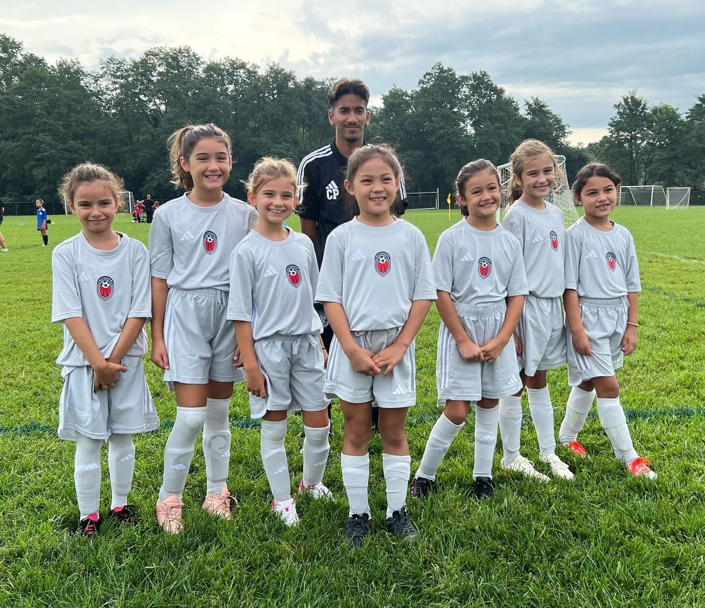 NEW TRAVEL TEAM ALERT 🚨 From our Tiny Tekkers program to our Youth Travel team system! The G2015s are finally ready for action this year! Best of luck to these girls and their first season ever!⚽️🤩 #tinytekkers #trutekkers #trufam #truway #organicg