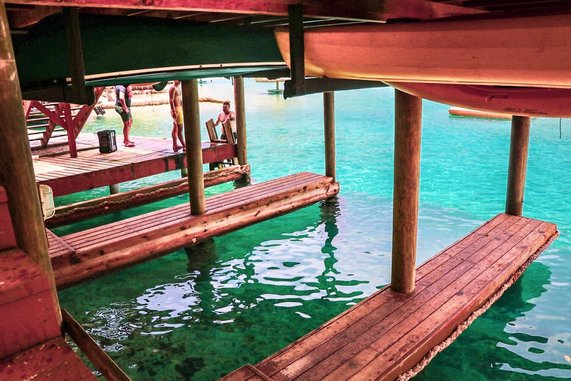 Little French Key — ROATAN