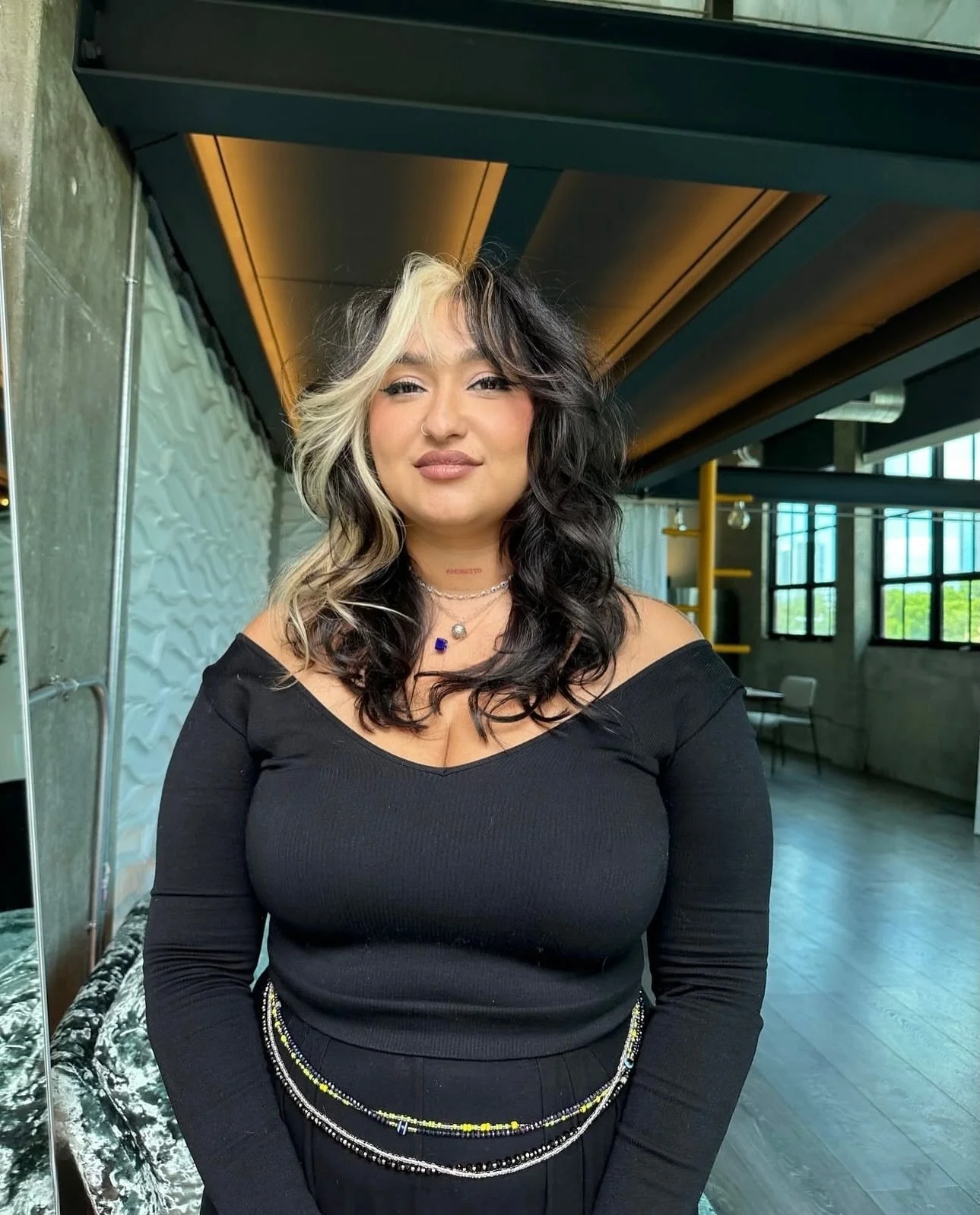 CUT ARTIST ✺ @lindsayshair 
/ swipe for before