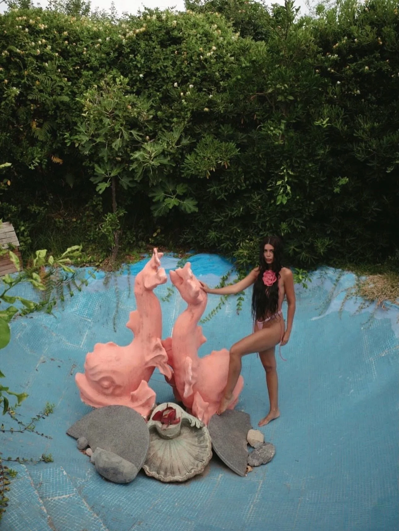 Surrealism on a small island of mermaids ✺ ARTIST @thetropicalista