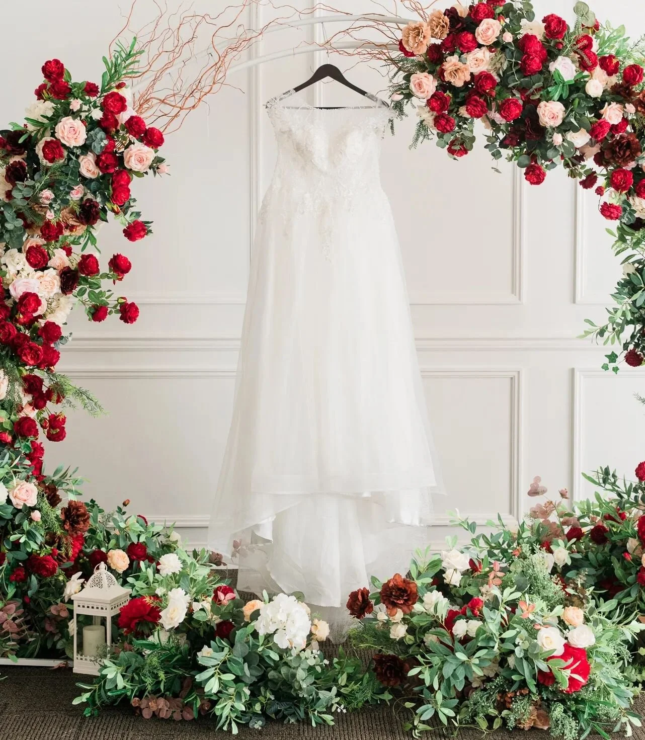 Dress to impress!

_
_
_
_
_
_

⁠⁠⁠#torontowedding #torontobride #torontophotographer #weddingphotography #weddingphotos #weddingideas #wedluxe #wedluxetoronto #2022wedding #2022bride #weddingdress #weddingdressideas #torontomakeupartist #weddingseas