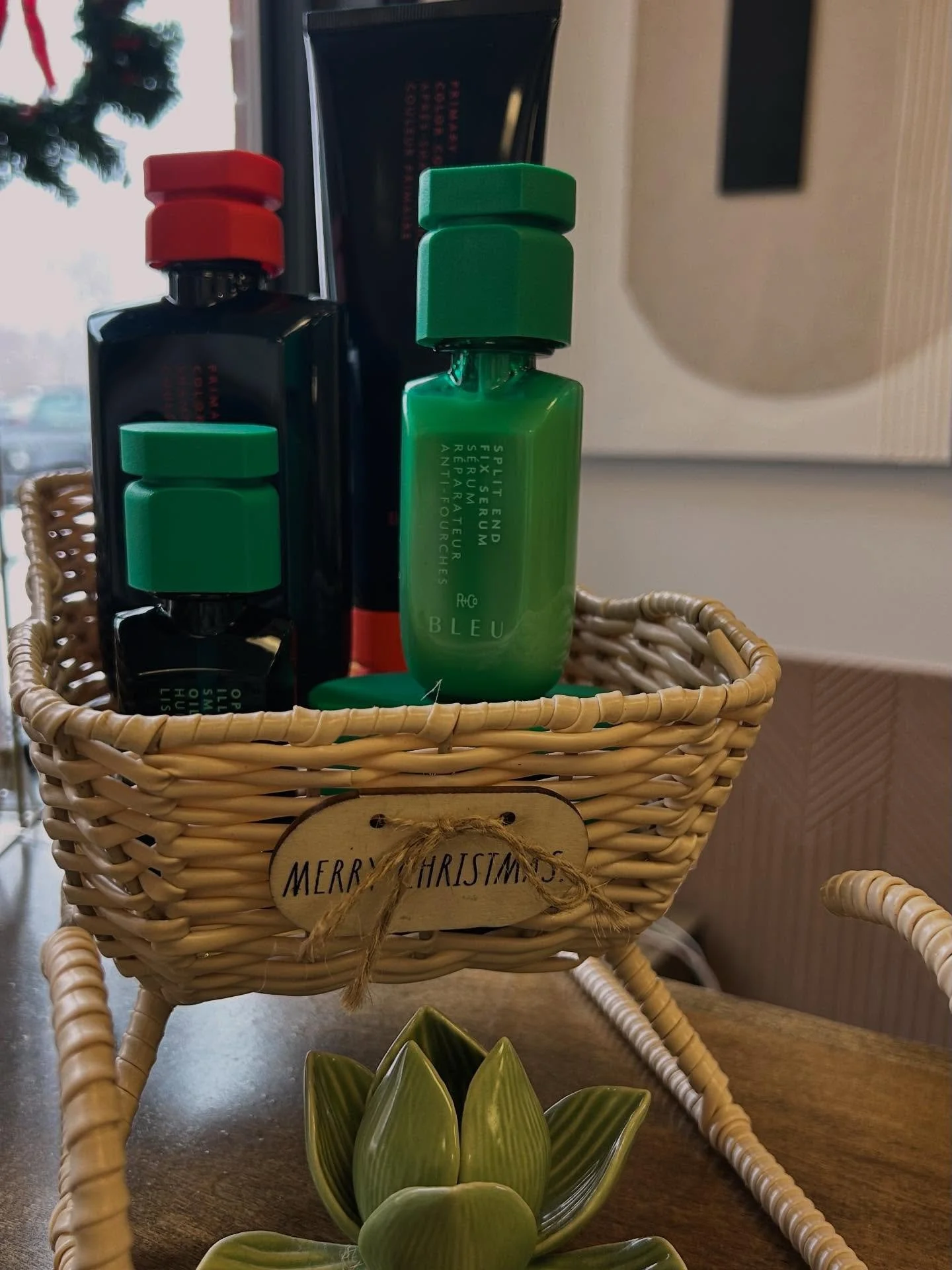 The gift of luxury hair starts here. ✨
Enjoy exclusive Holiday Buy More, Get More savings:

🎄1 product &rarr; 10% off
🎄🎄2 products &rarr; 15% off
🎄🎄🎄3+ products &rarr; 25% off

Shop your essentials. Elevate the season.
Only at Rising Lotus Salo