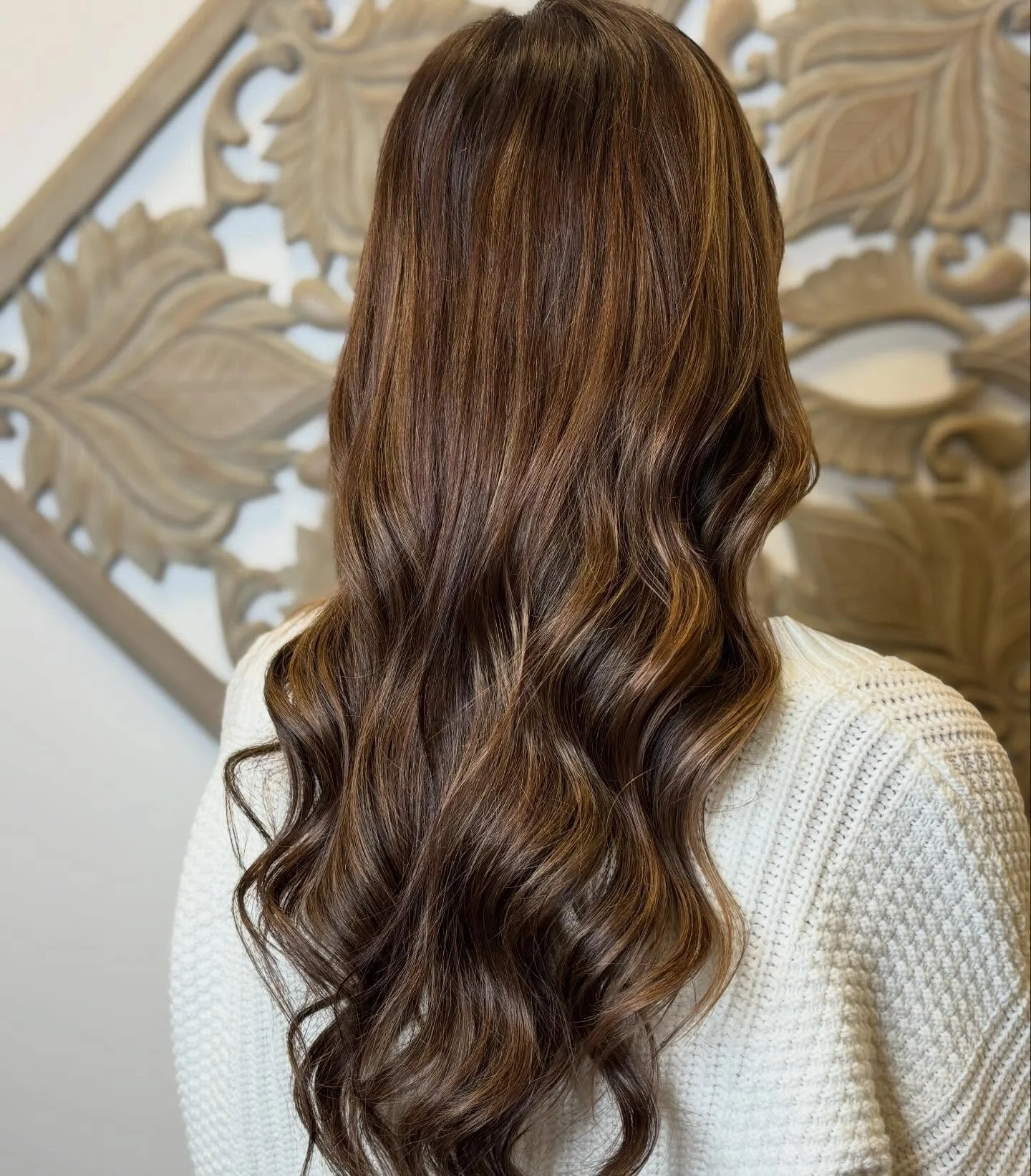 Can you believe this is extensions?!
Seamless. Natural. Undetectable.
This is what luxury hair looks like ✨ Book your Bellami Consultation today! 

Hair by | @hairby_taywarner