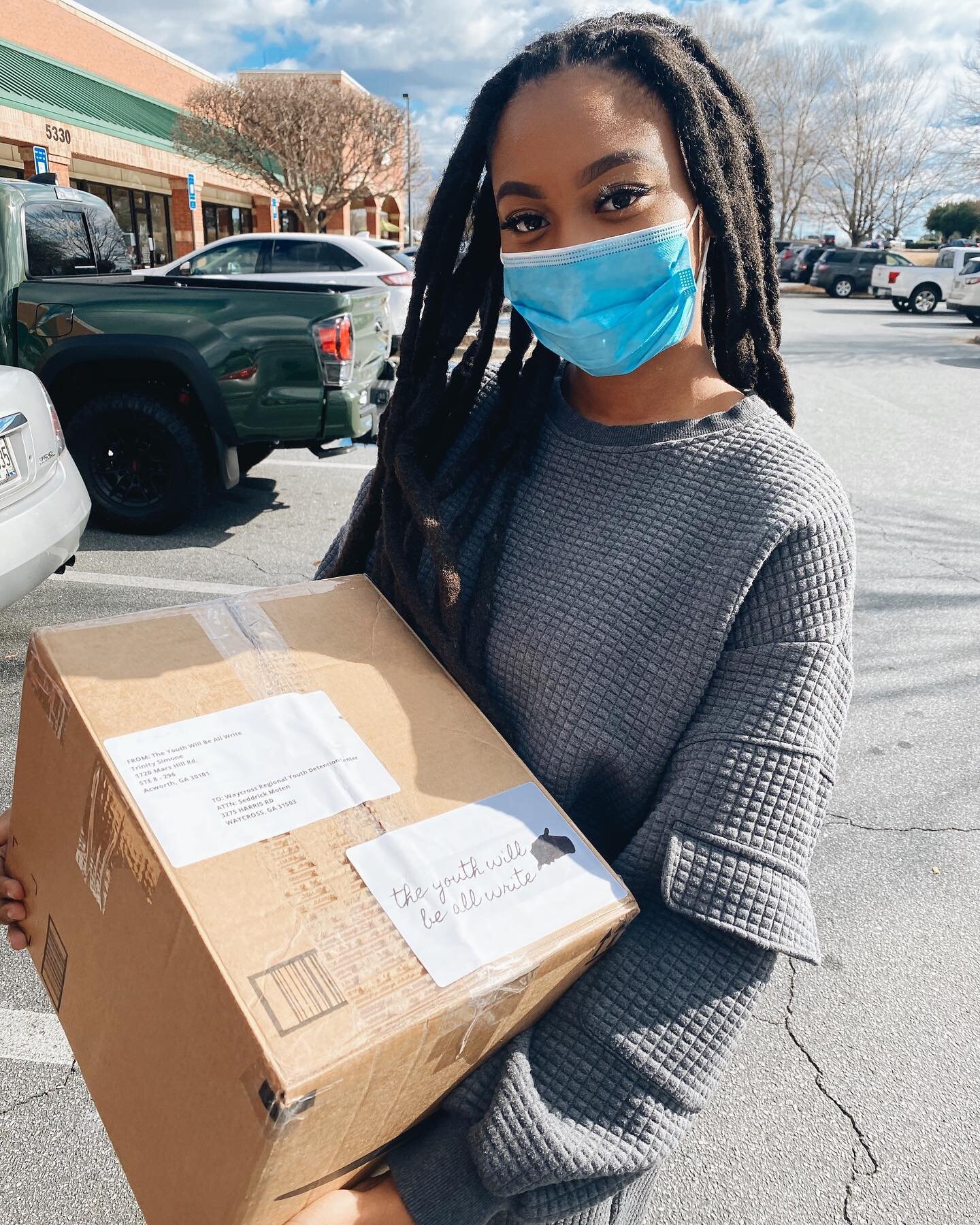 Another day, another donation! 📦🧡📓

With every call made to a detention center, every donation shipped off, and every notebook sent to and received by the youth - I am making the conscious decision to relentlessly utilize my platform to act as a c