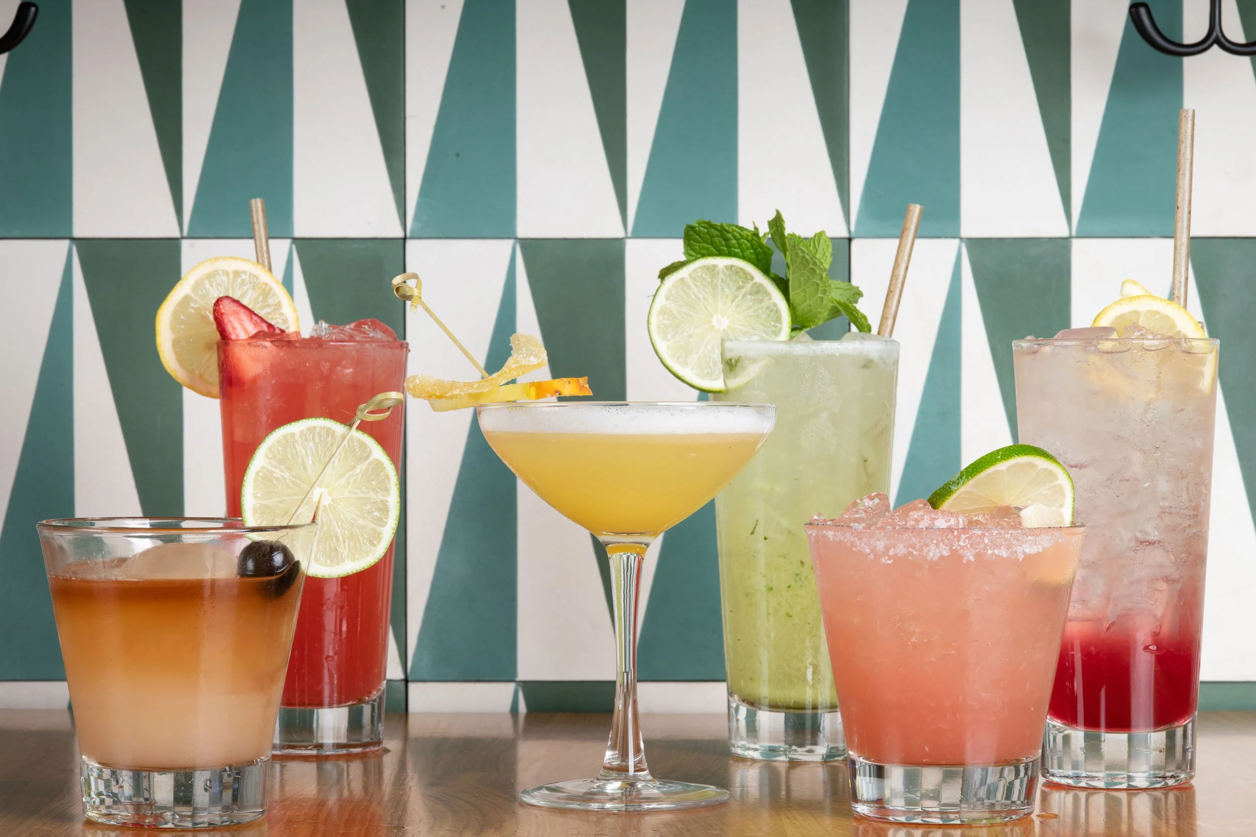 Mahi'ai-Table-Drink-Photo.jpg