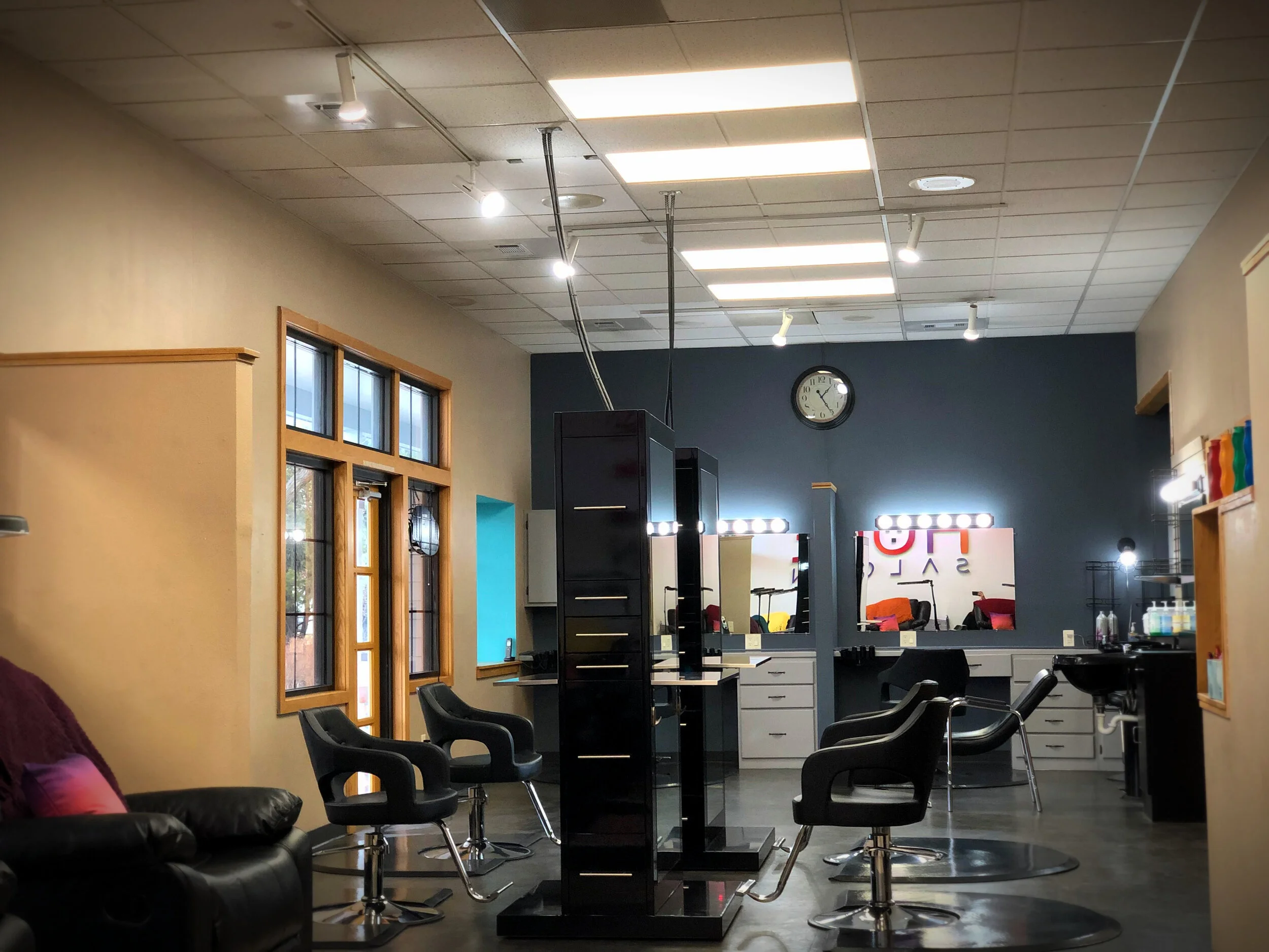 Booth Rental — Point of Hue Salon in Billings, MT