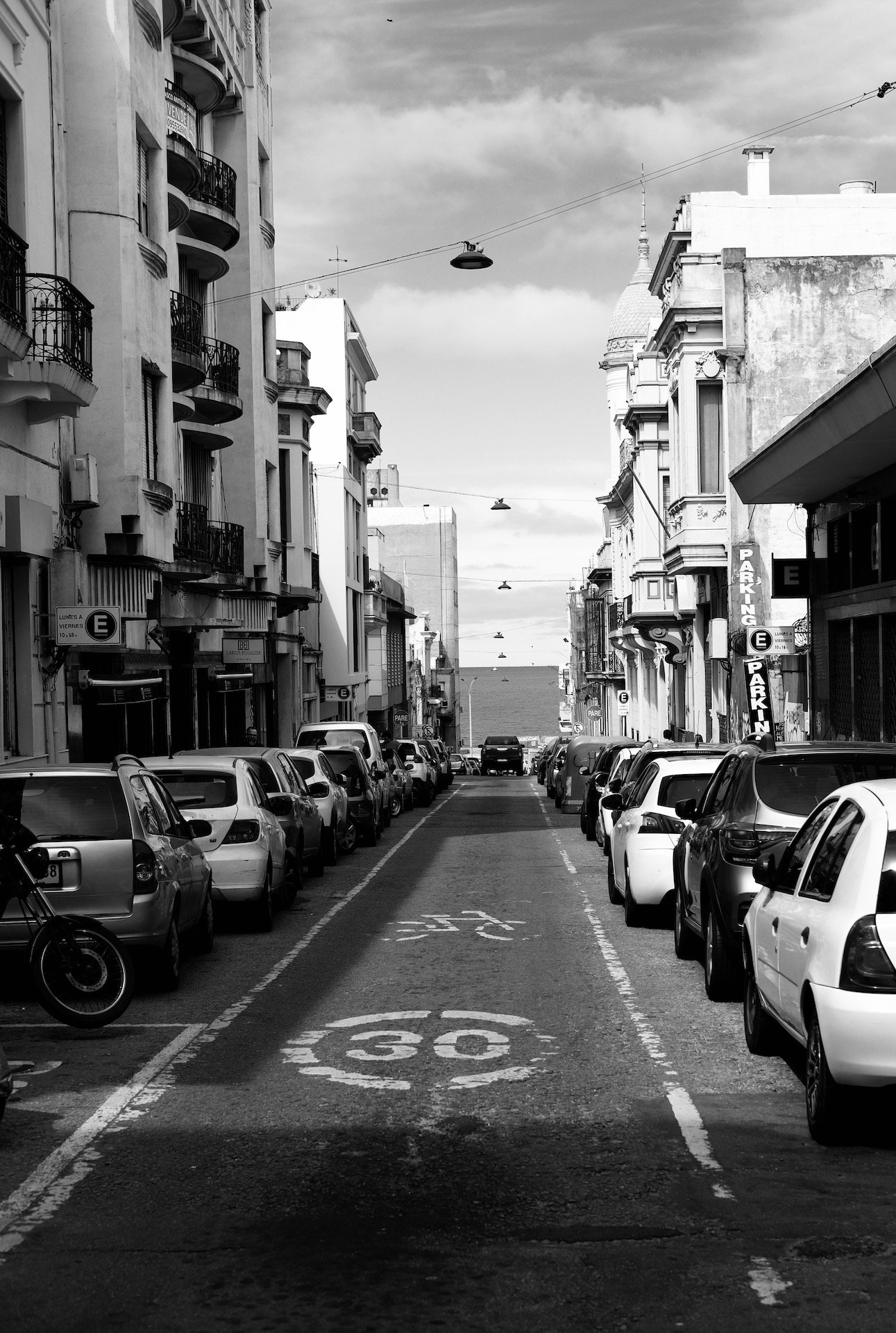 Por las calles de Montevideo 2.jpg