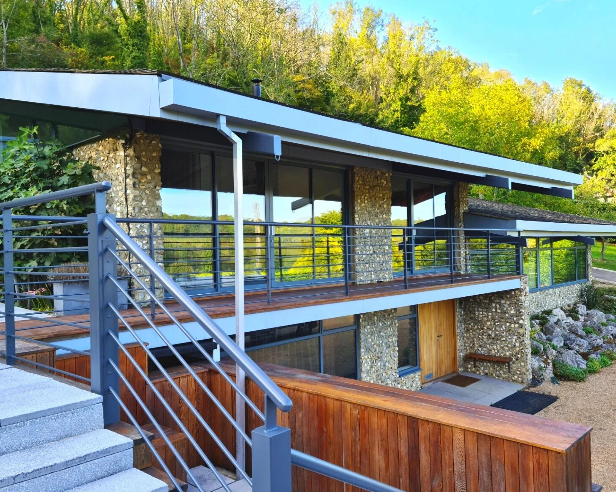 Aluminium Window Spray Painting Kent London Tunbridge Wells Sevenoaks Maidstone Sprayway Upvc