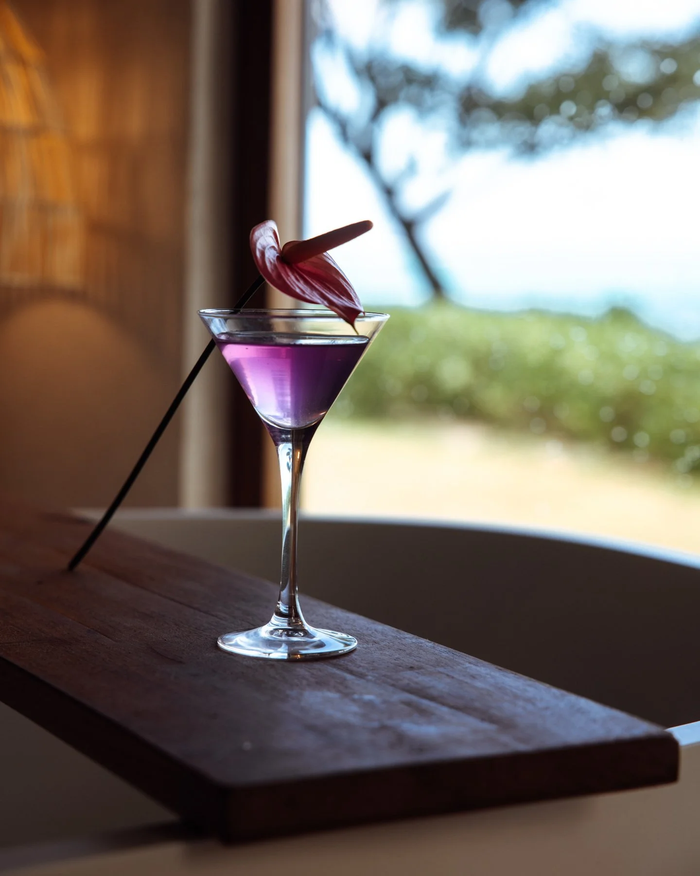 A toast to the island’s magic.
Photo credit : @tinihau.b
#island #frenchpolynesia #raiatea