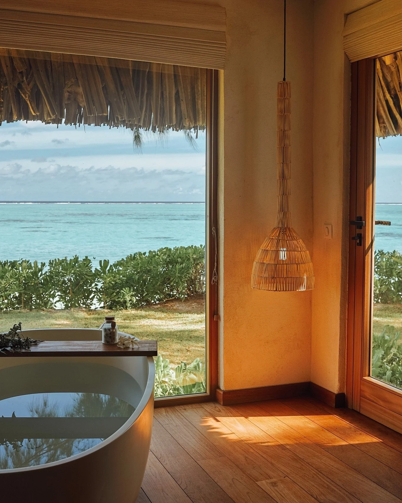 Warm teak underfoot. Salt air through the door. The lagoon so close you could almost reach it from the bath.

Photo credit : @tinihau.bertho

#island #frenchpolynesia #raiatea