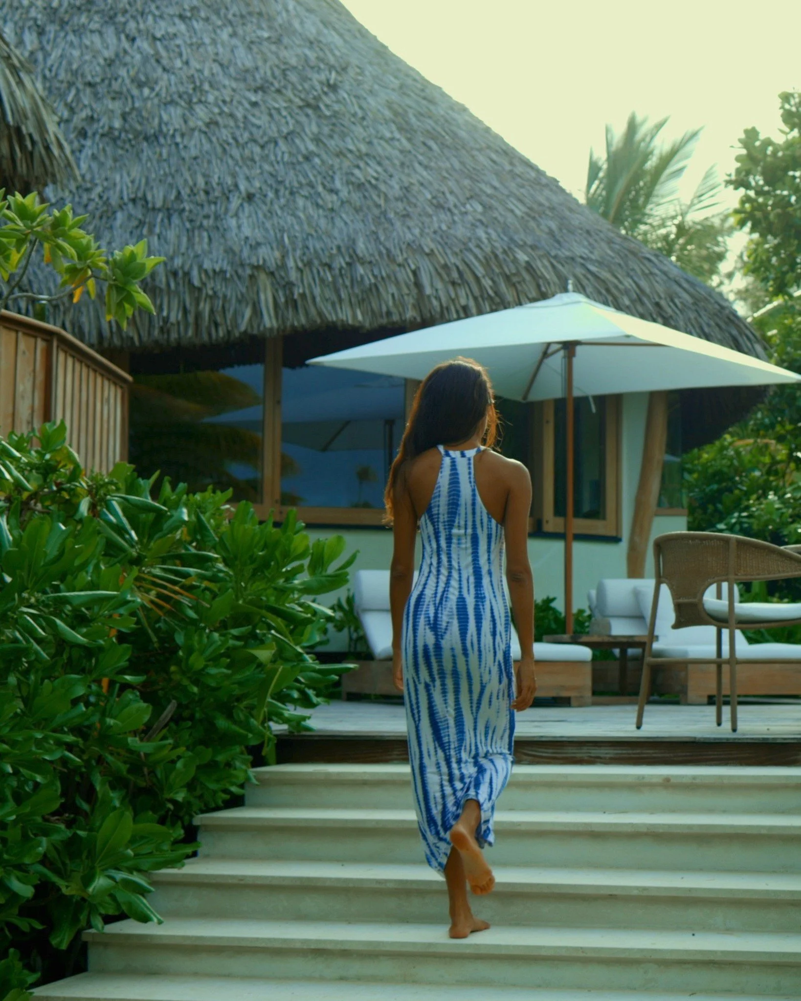 No shoes.
No schedule.
Just the path back to somewhere that already feels like yours.

#island #frenchpolynesia #raiatea