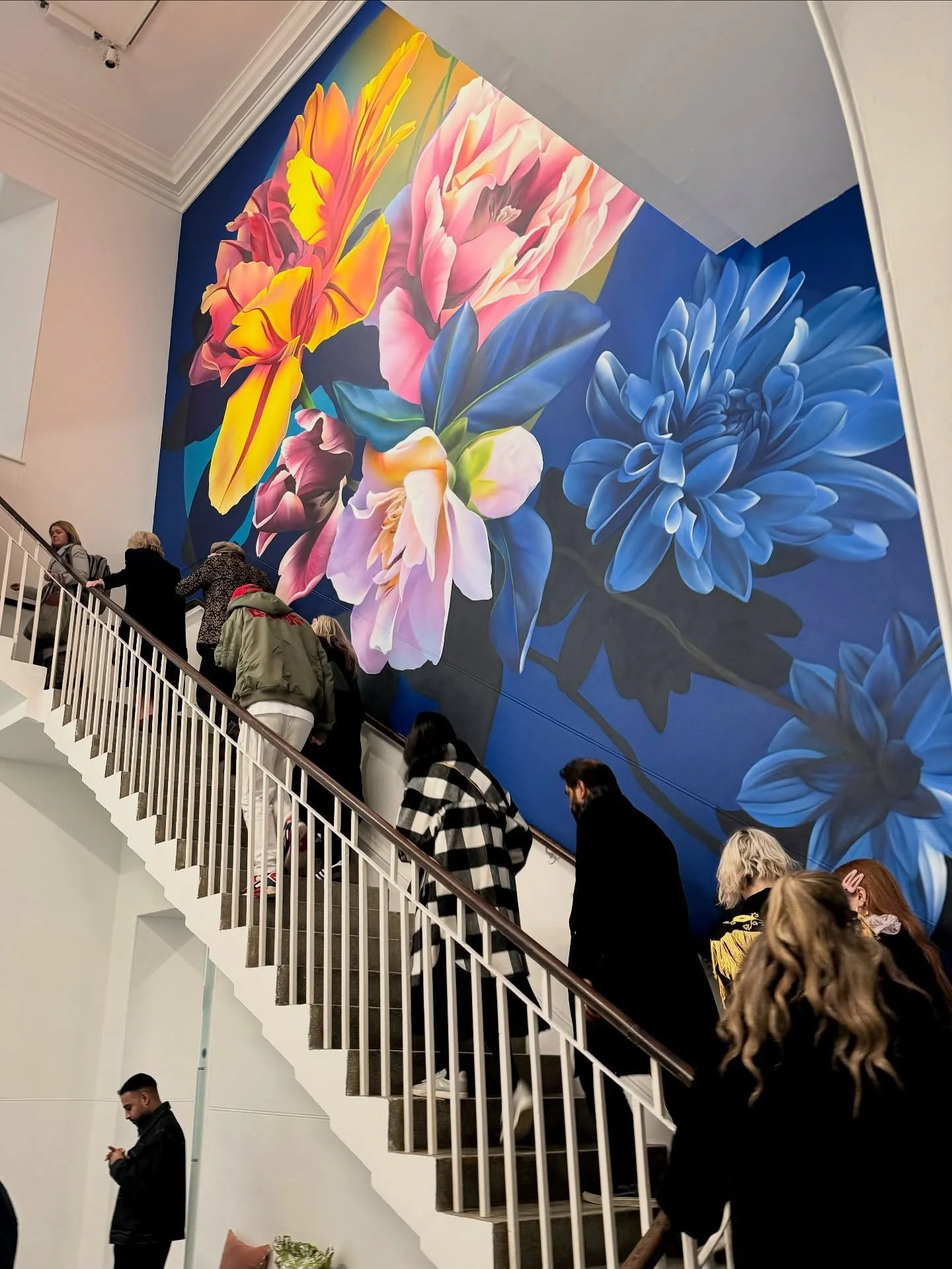 Reflecting on what a career highlight it was for me to be a part of the &lsquo;FLOWERS&rsquo; exhibition at the @saatchi_gallery running for most of this year and finishing up just last month! What a dream project, and I know it spread my work to so 