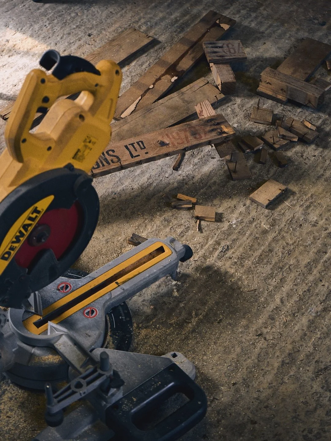 In 2022, the Stalking Show was held for the very first time - it was also the first show I had ever attended as a knife maker.

I arrived with a handful of handmade knives and a display I had thrown together from potato chitting trays borrowed from t