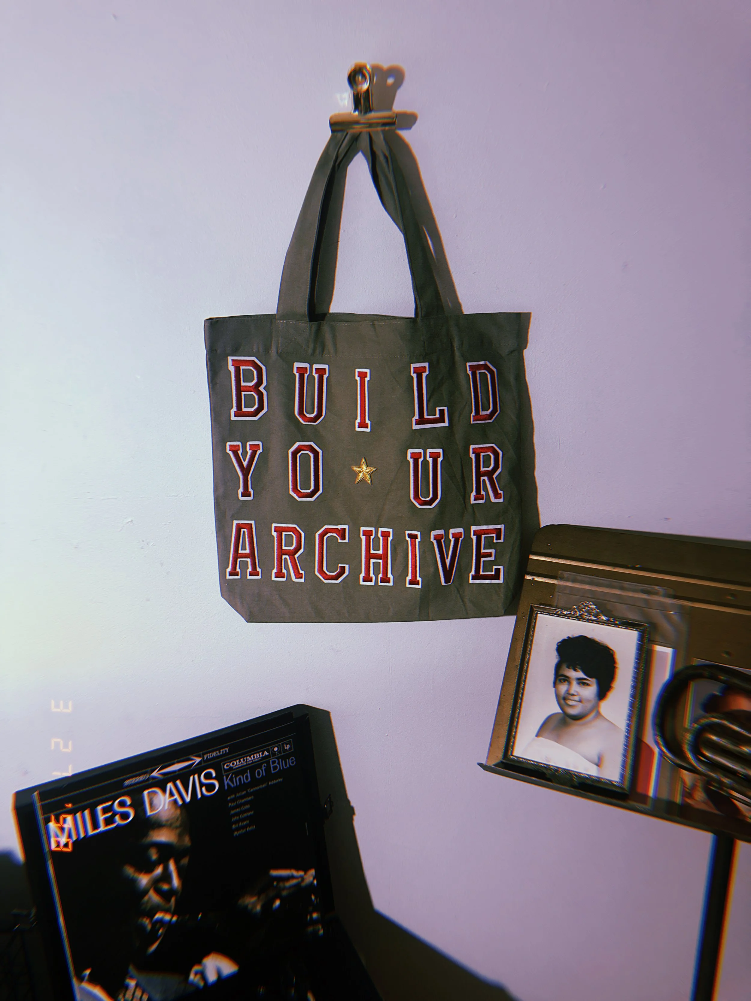 BuildYourArchive-Tote2.jpg