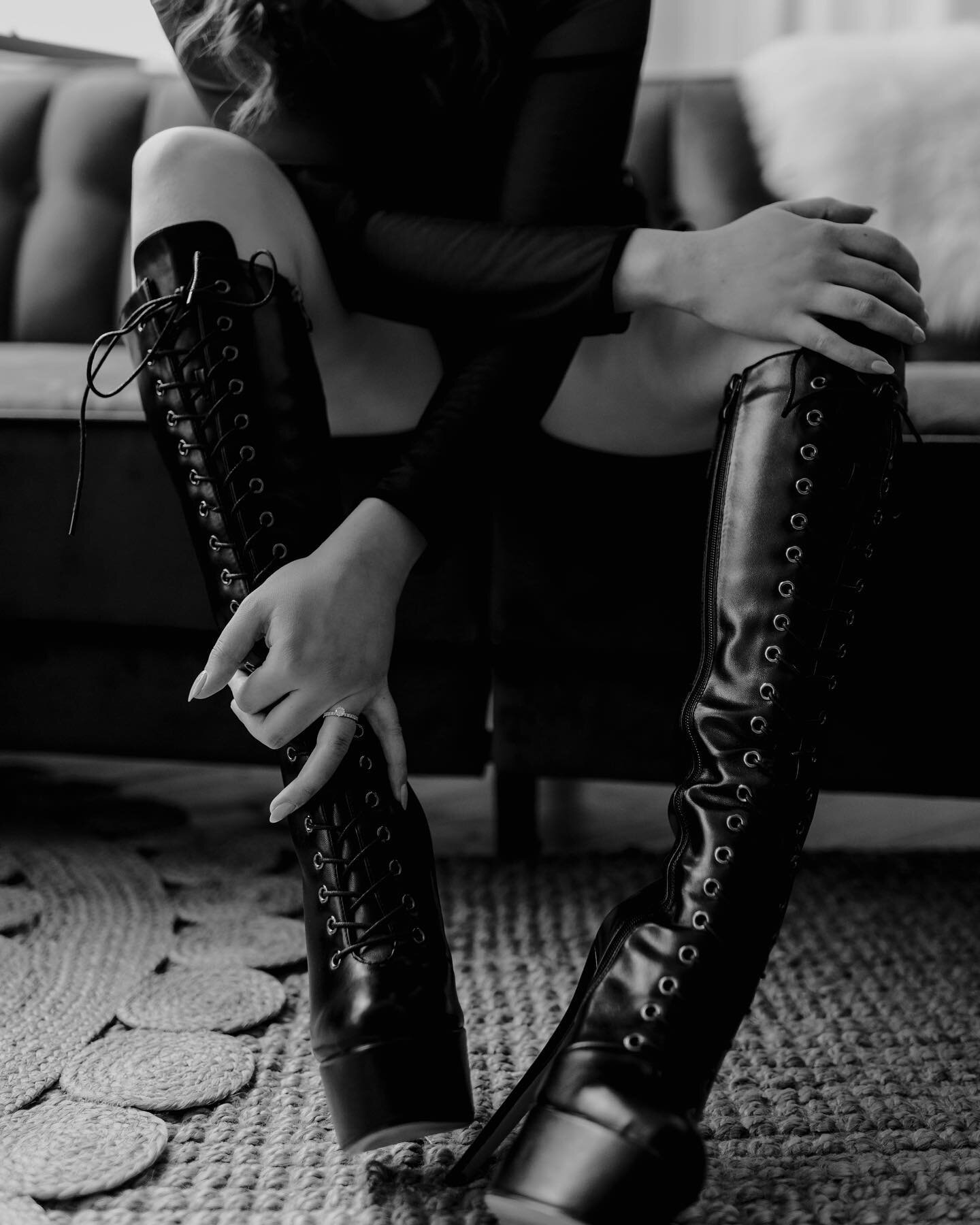 Late night details 🖤