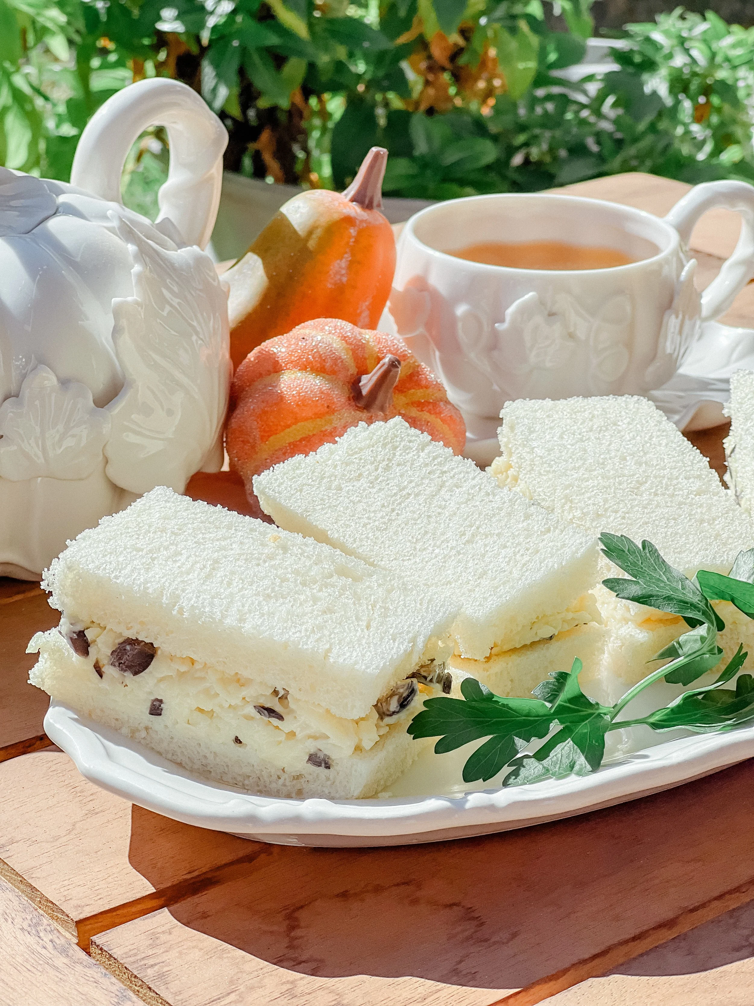 White Chedder and Black Olive 3.JPG