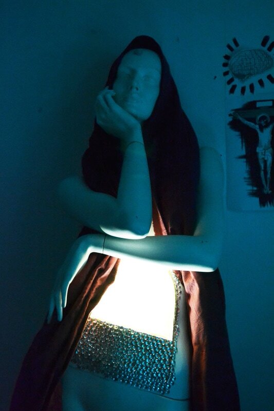mannequin-excess-and-indulgence-final-2012_orig.jpg