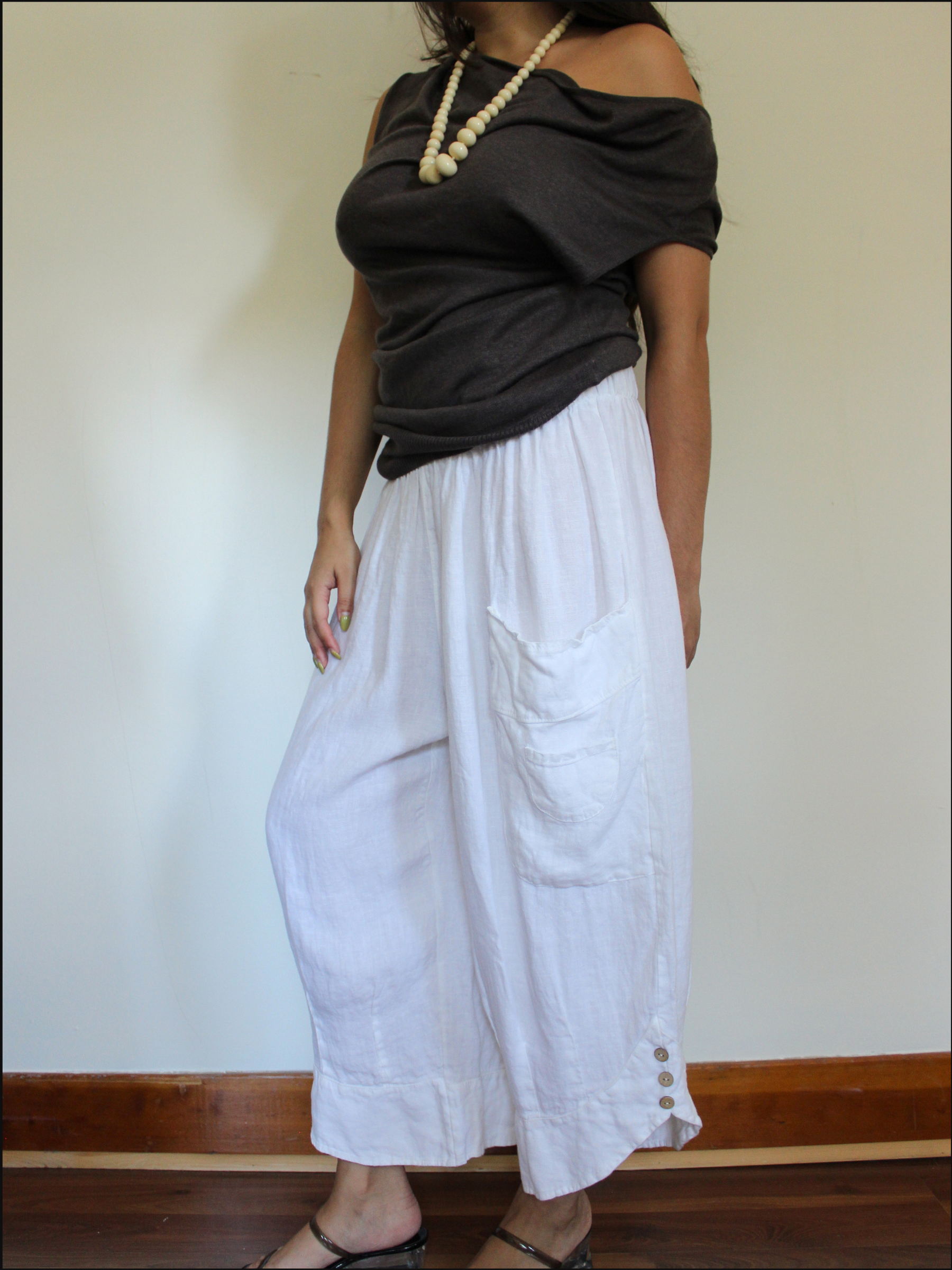 White Linen Capris w/ Buttons — 31"-40" Waist