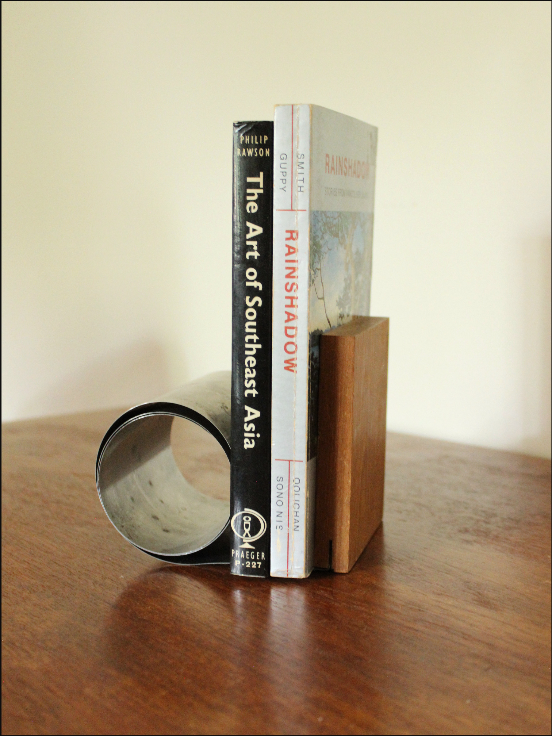 Scroll Book Holder
