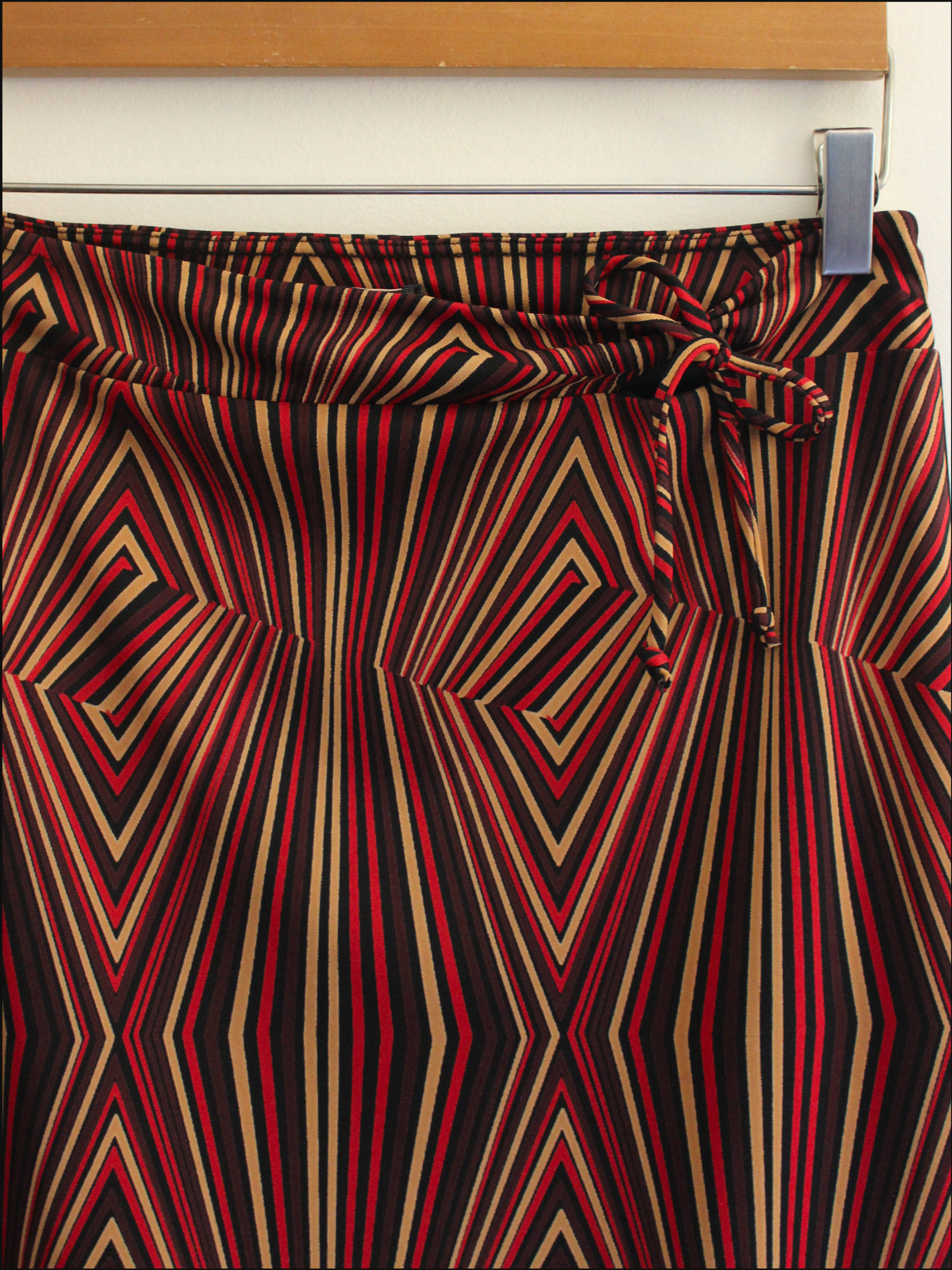 geo skirt cover (9).png