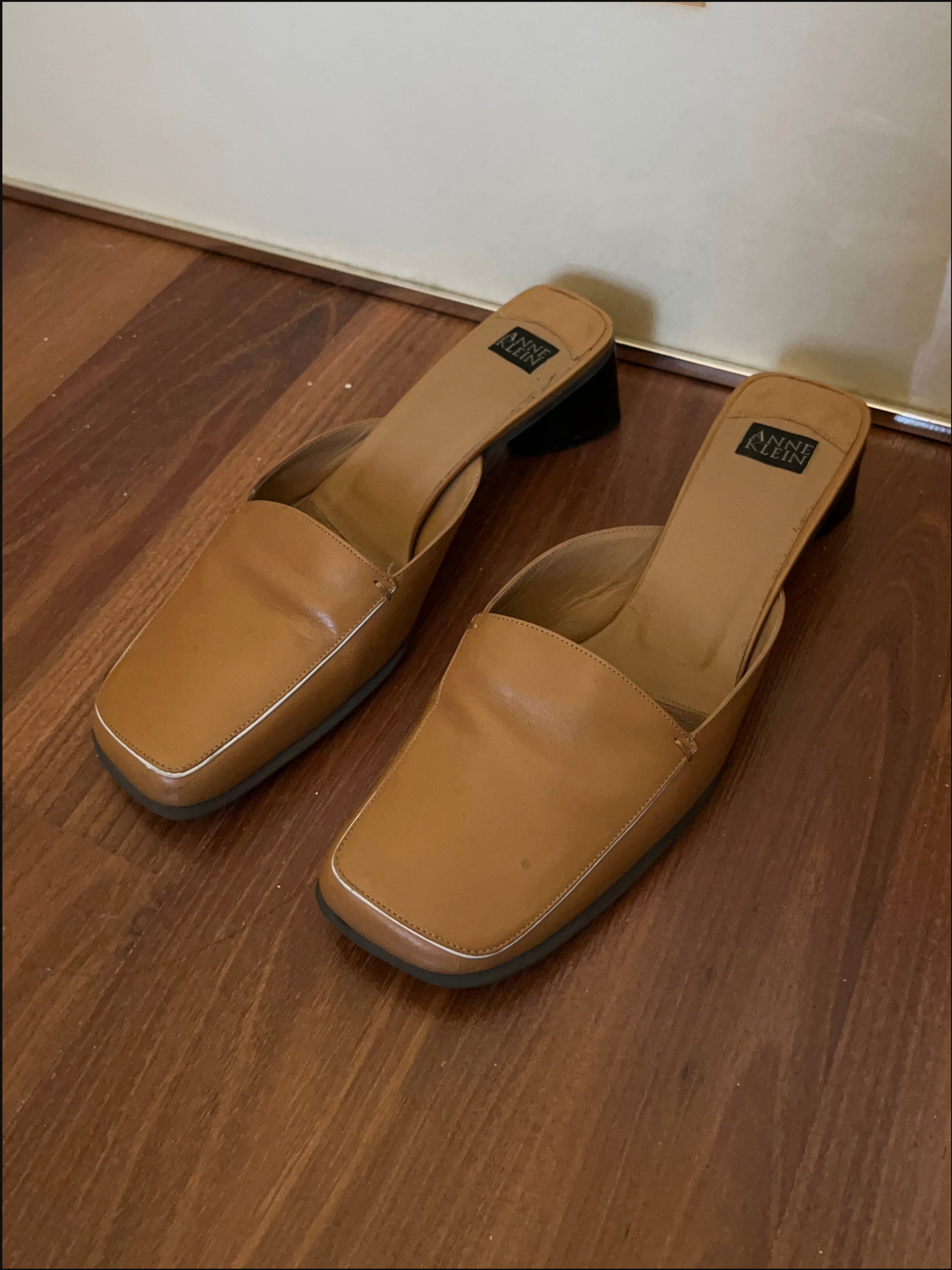 leather mules cover (7).png