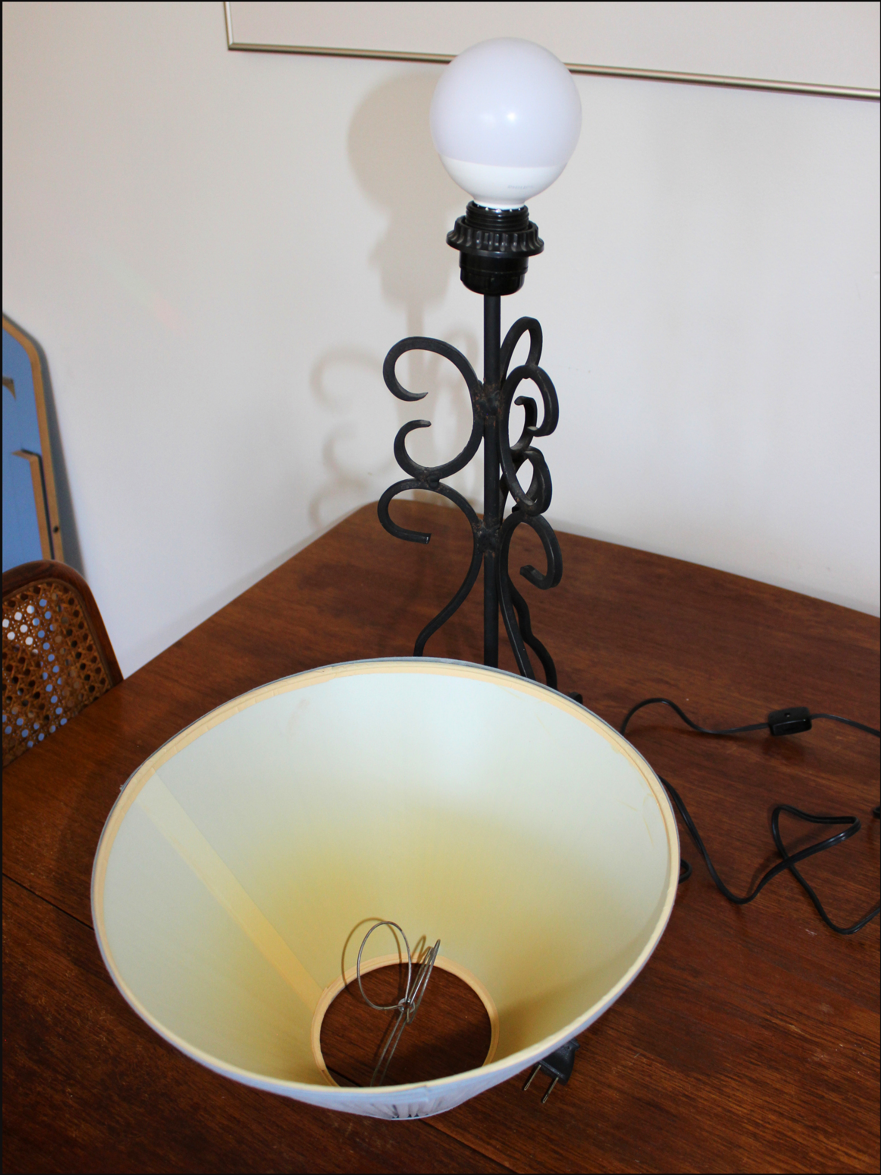 blue scroll lamp cover.png