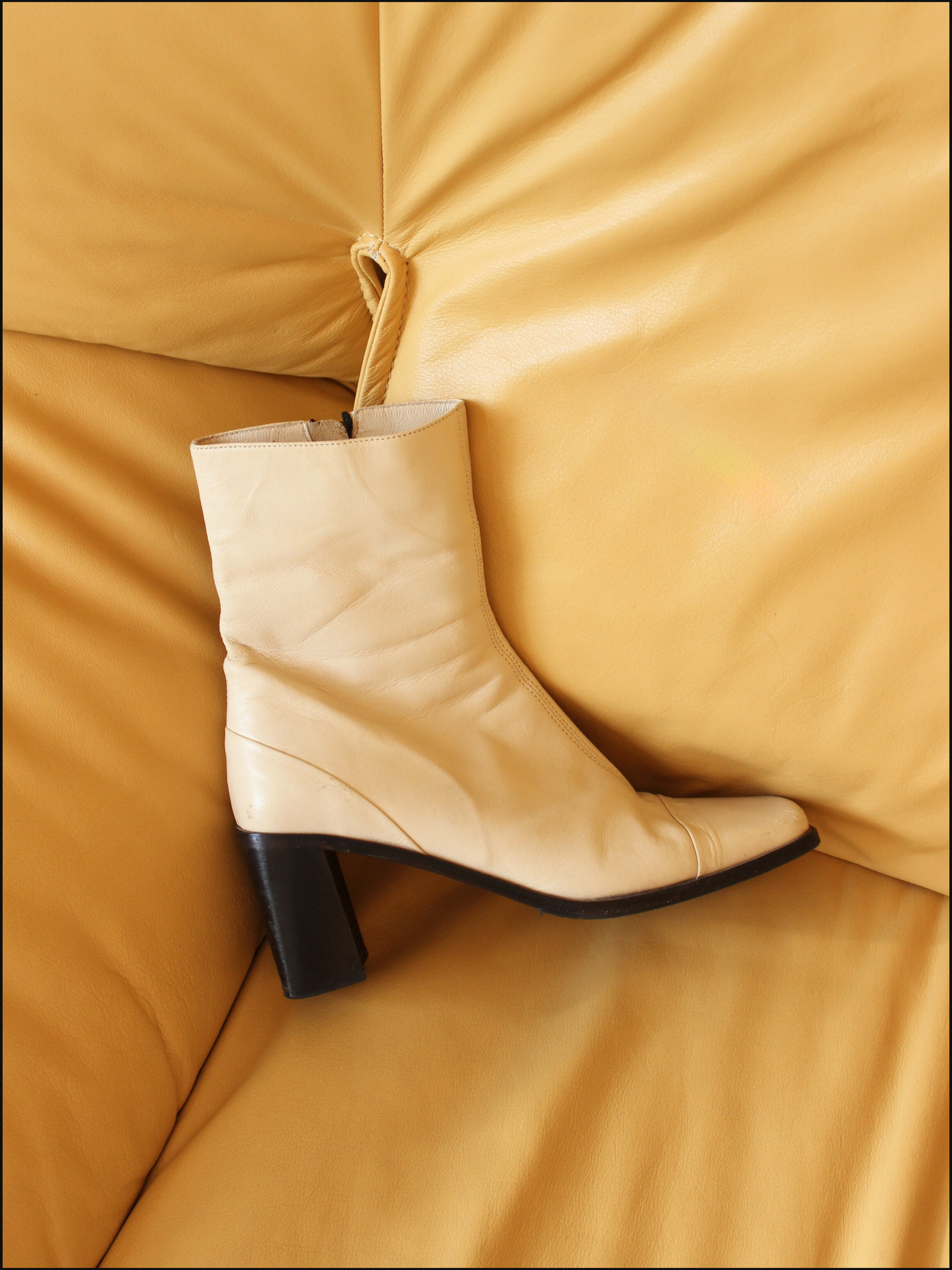 Crème Leather Boots — 39/8.5 US