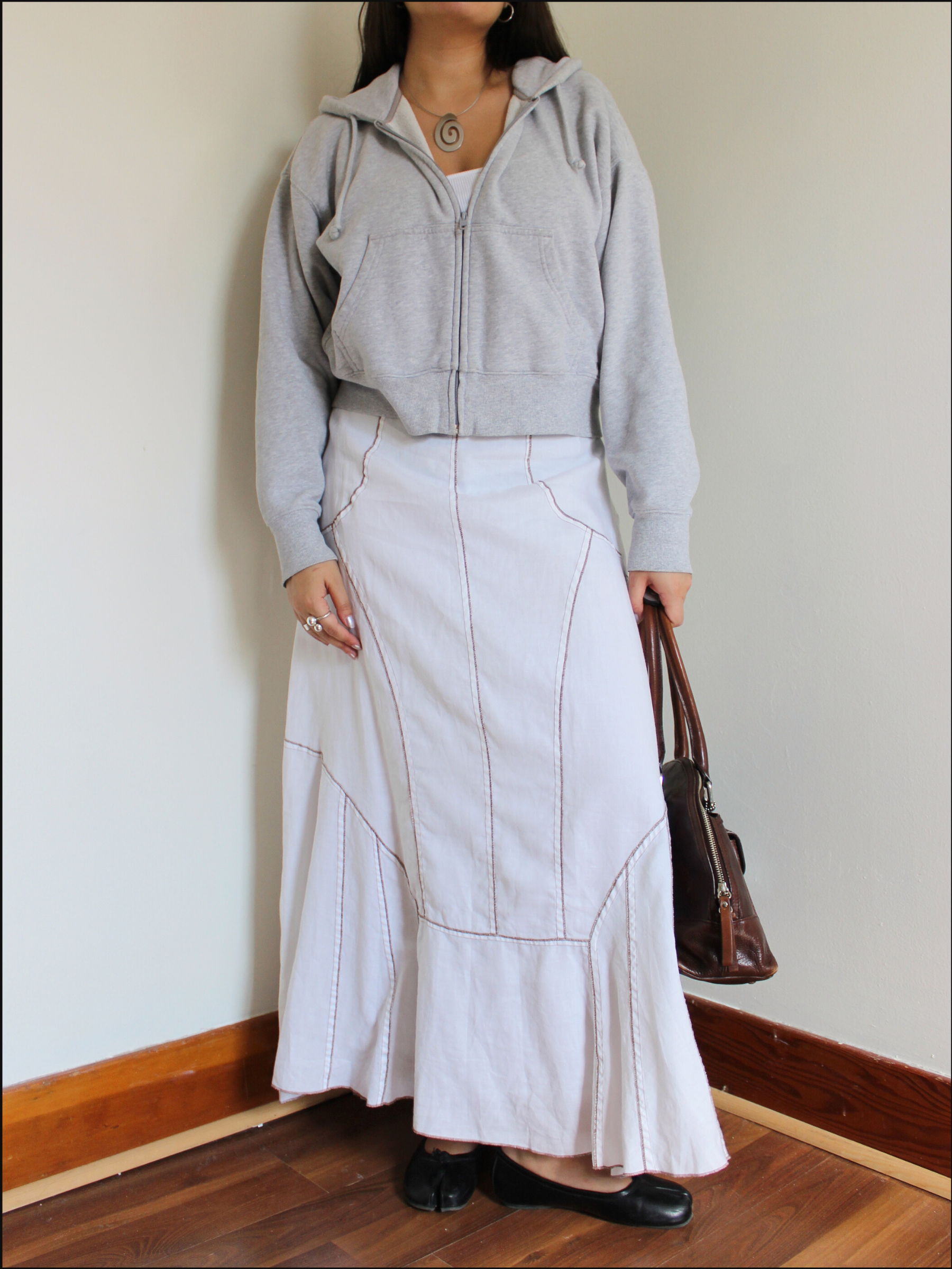 white linen skirt cover (2).png