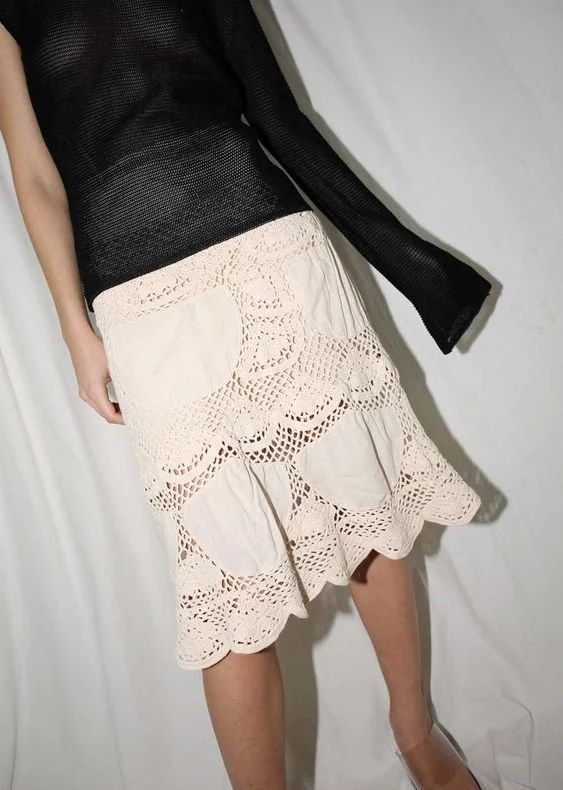 To recreate w/ a tablecloth.