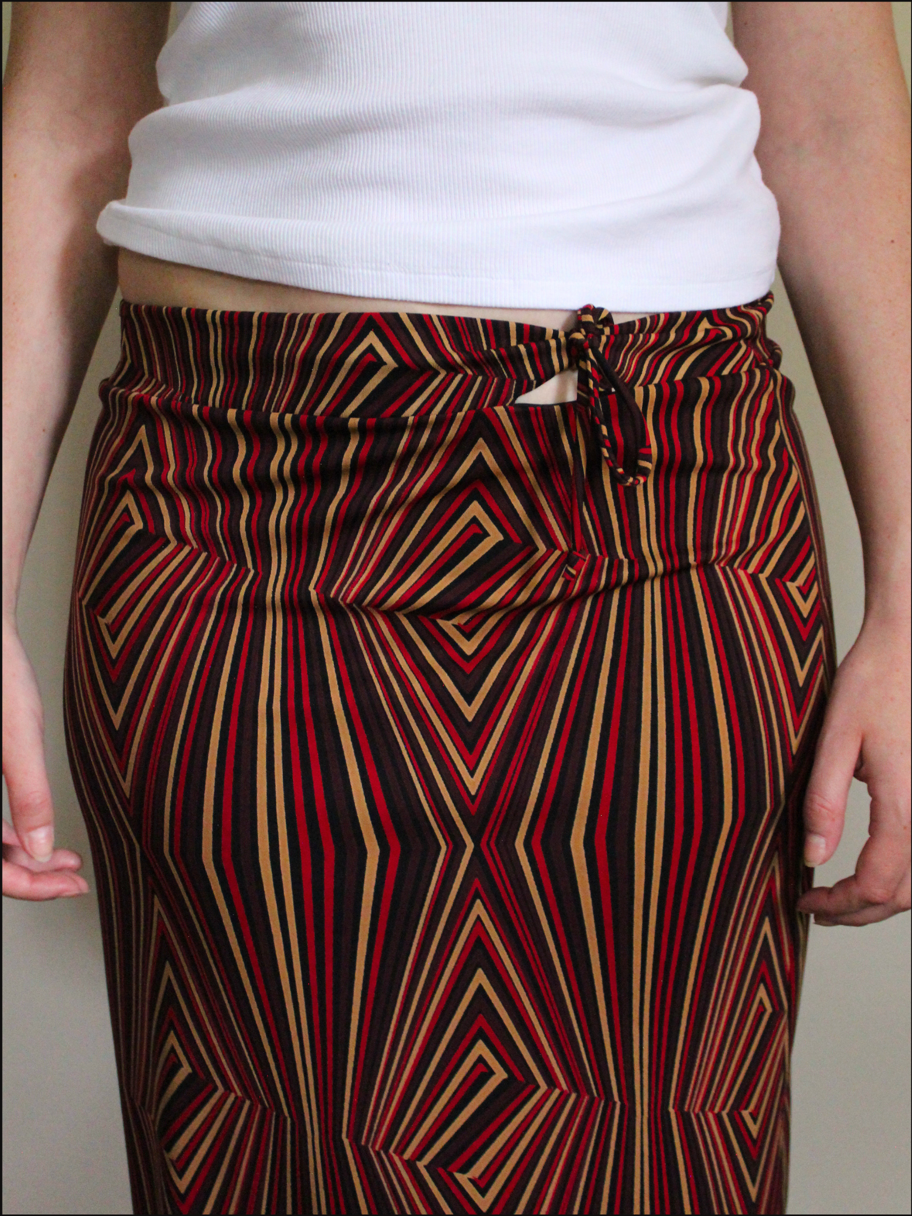 geo skirt cover (7).png