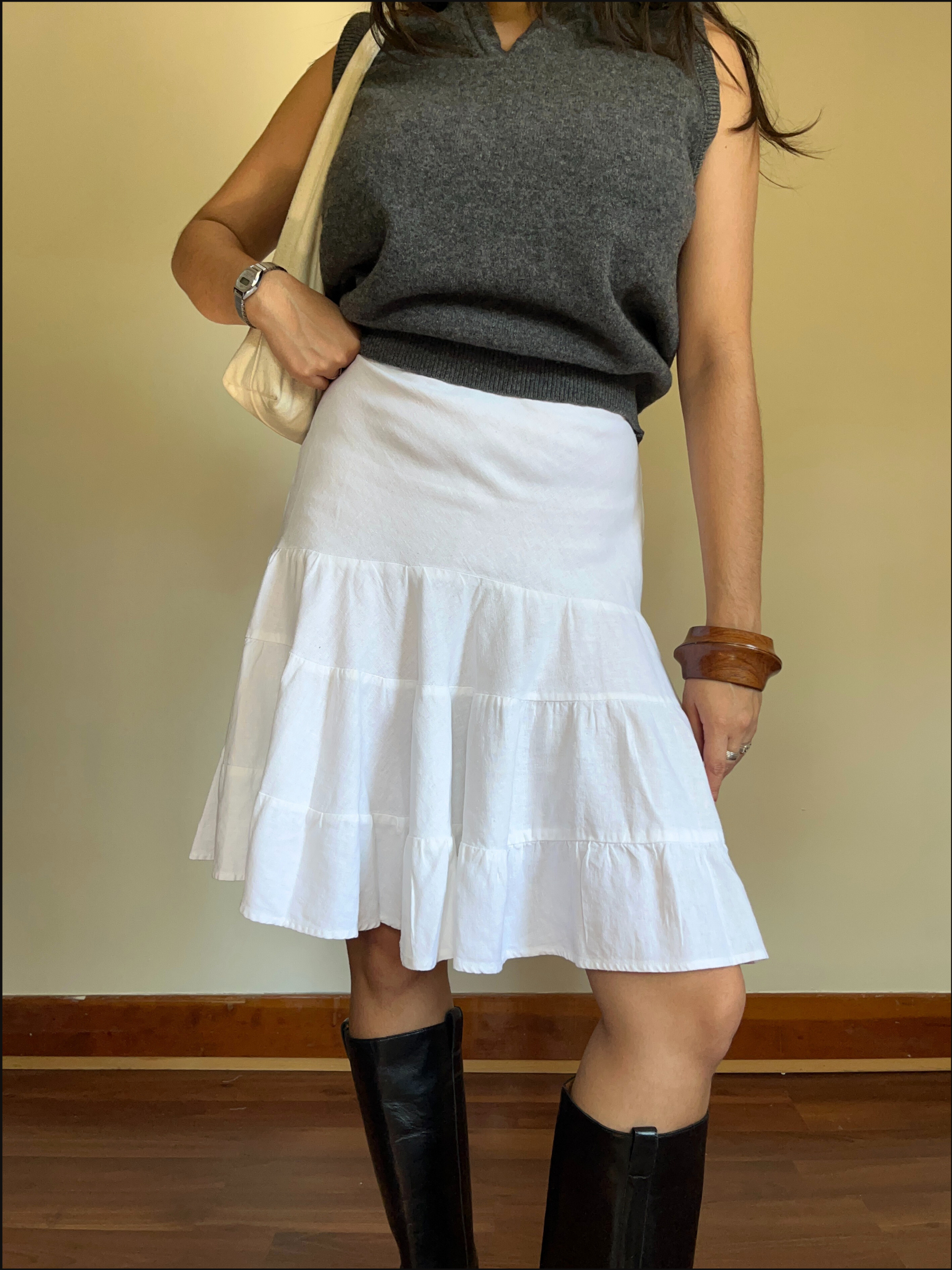 tiered linen skirt cover (5).png
