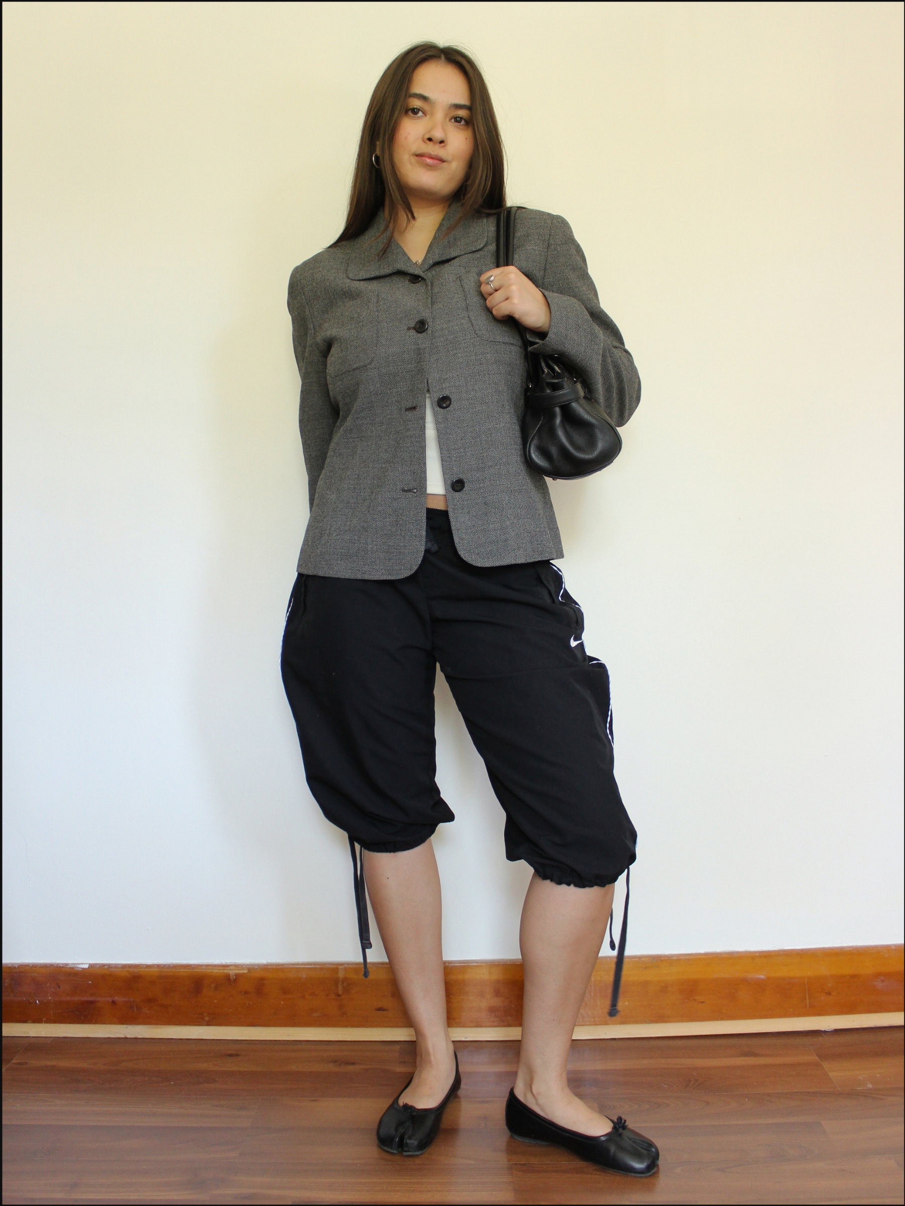 nike capris cover (2).png