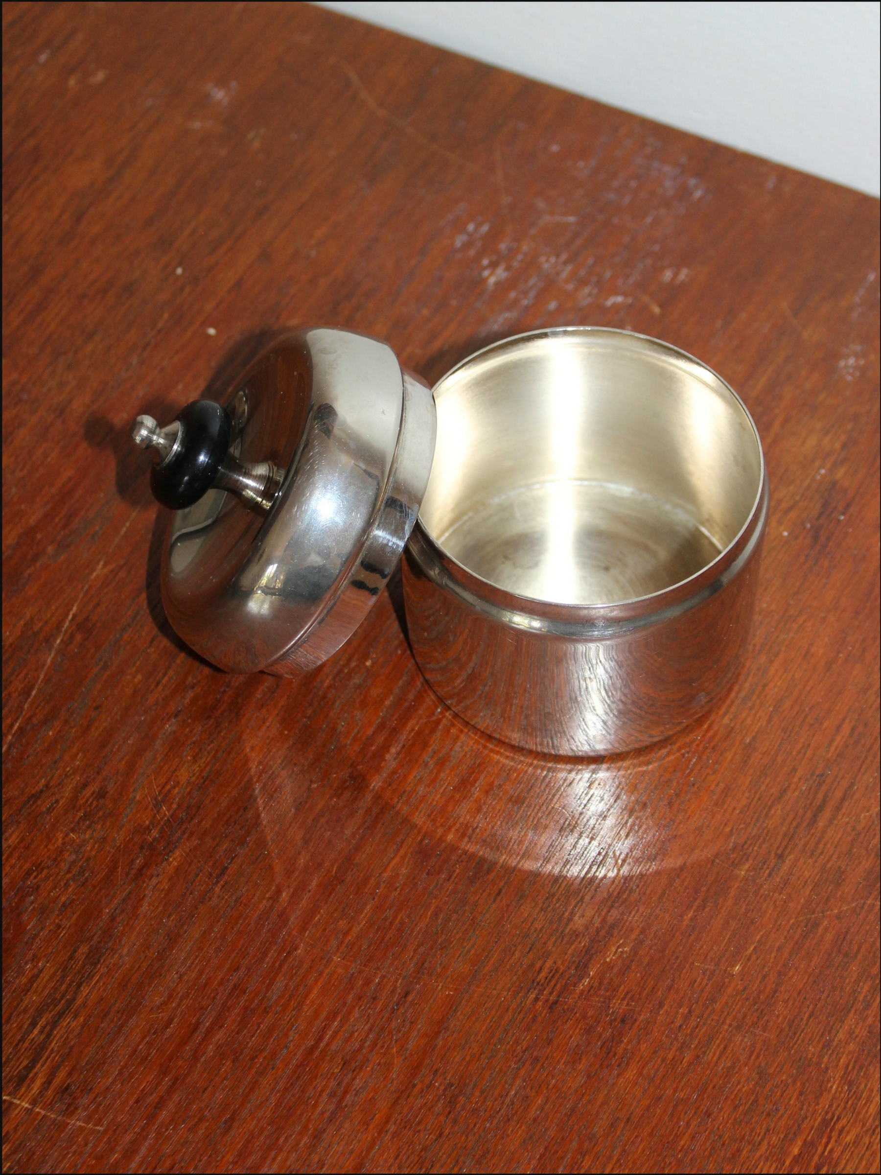 metal tin cover (6).png