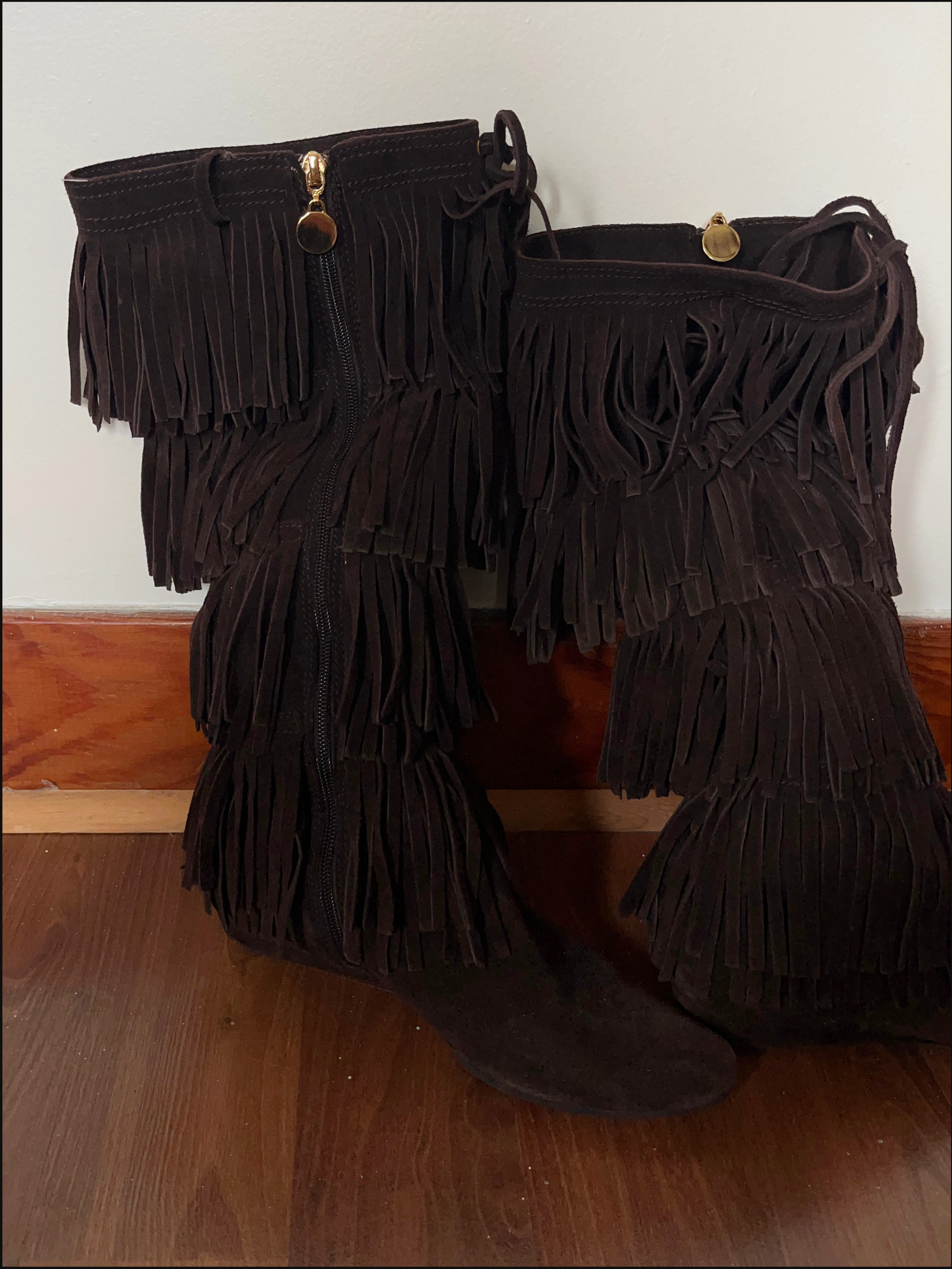 fringe boots cover (4).png