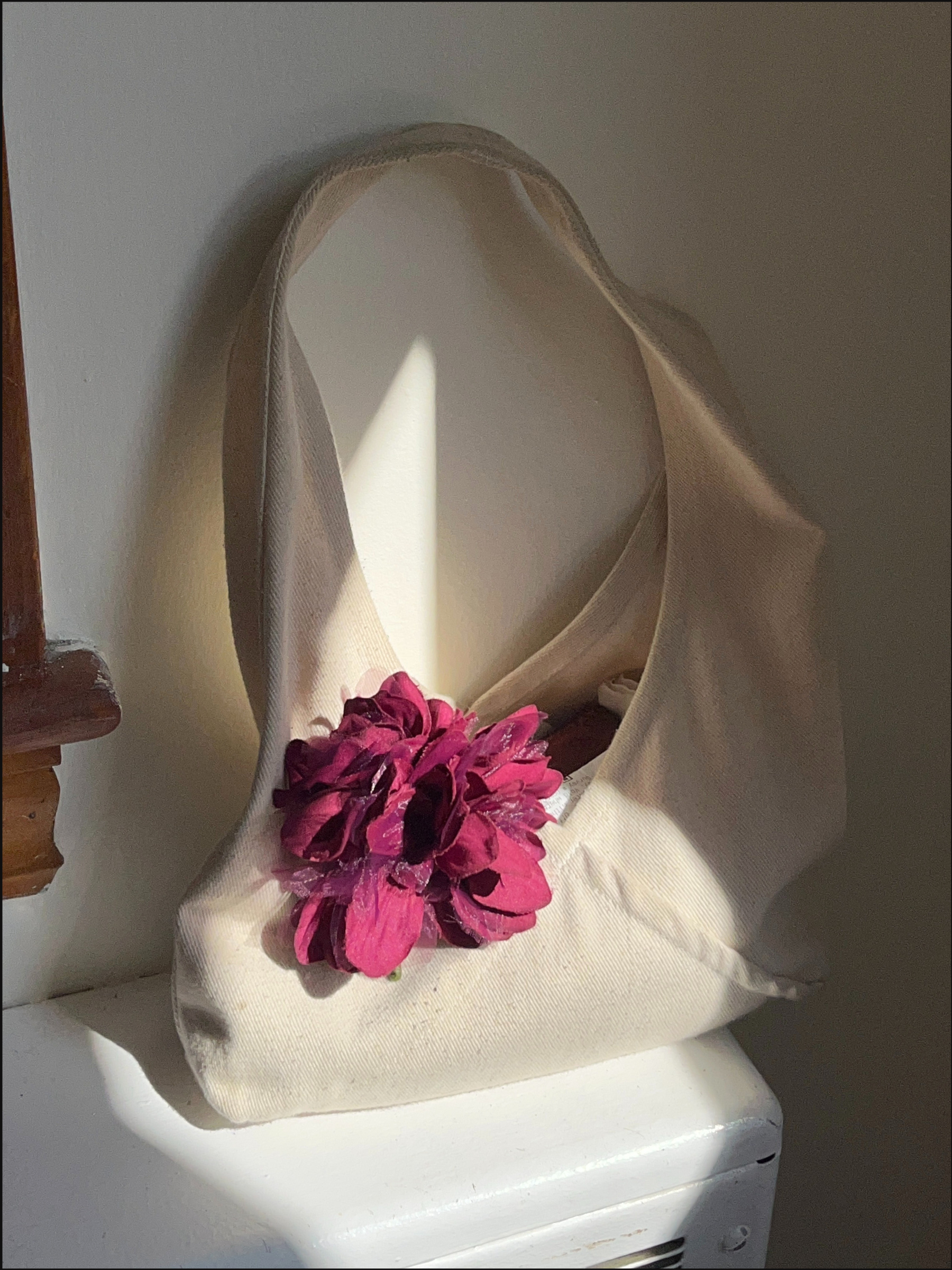merlot flower pin cover (4).png