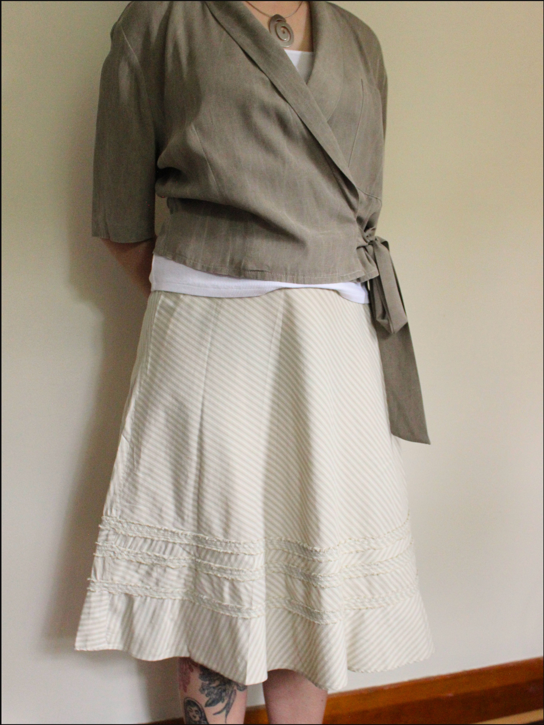 stripe skirt cover (4).png