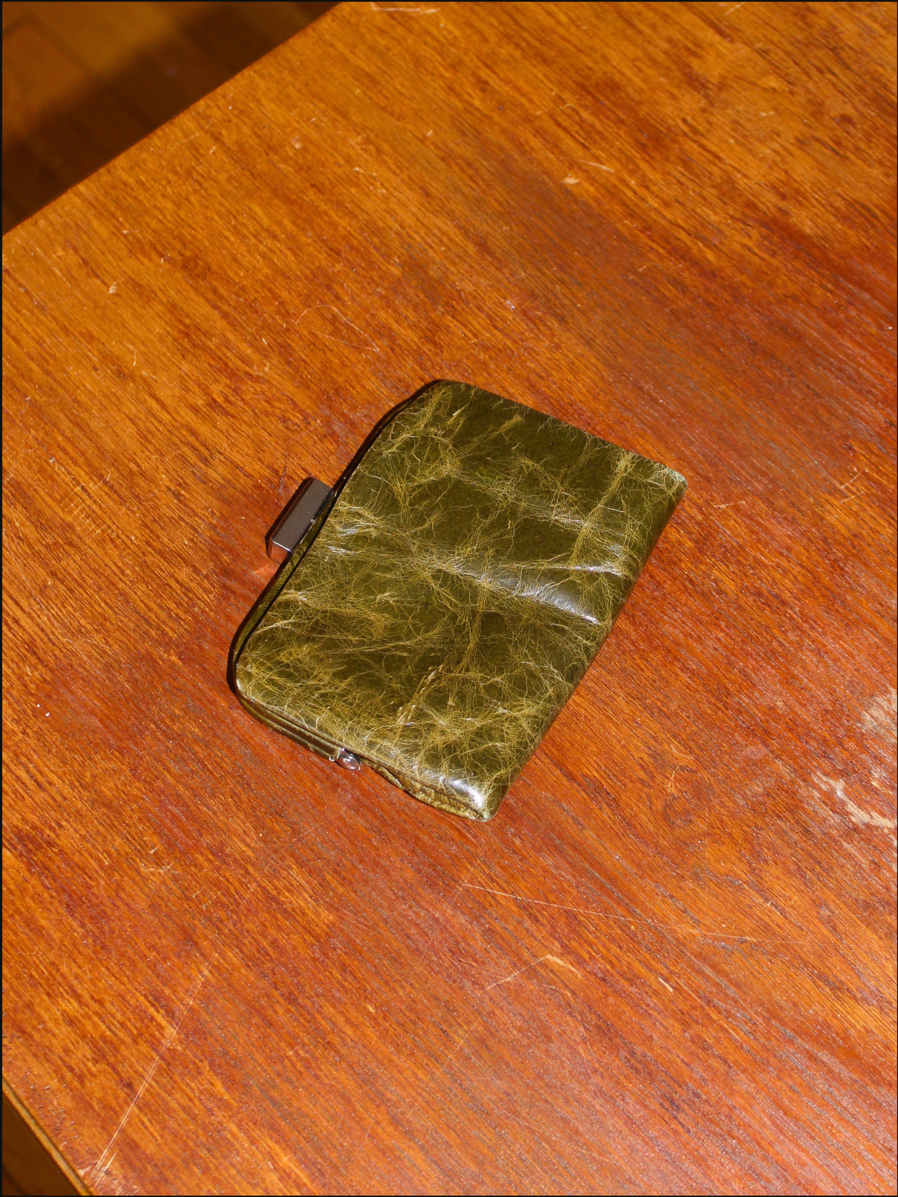 moss wallet cover (7).png